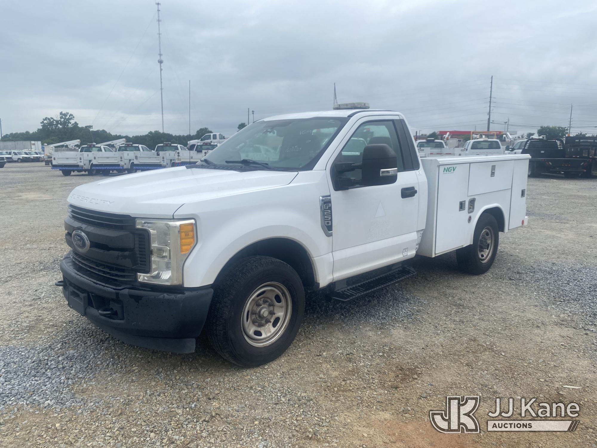 Photo of a 2017 Ford F-250 SD