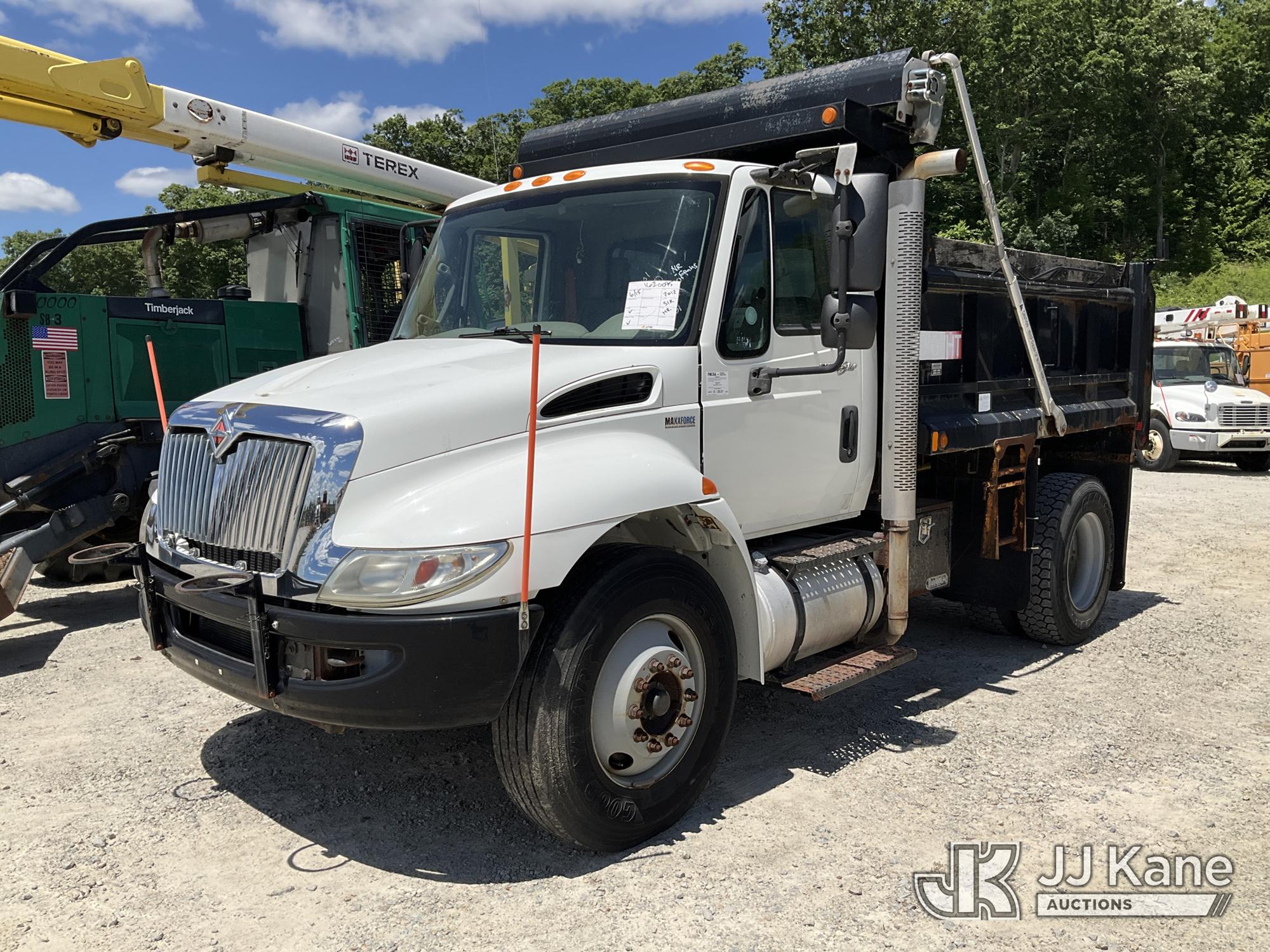 Photo of a 2012 International 4300