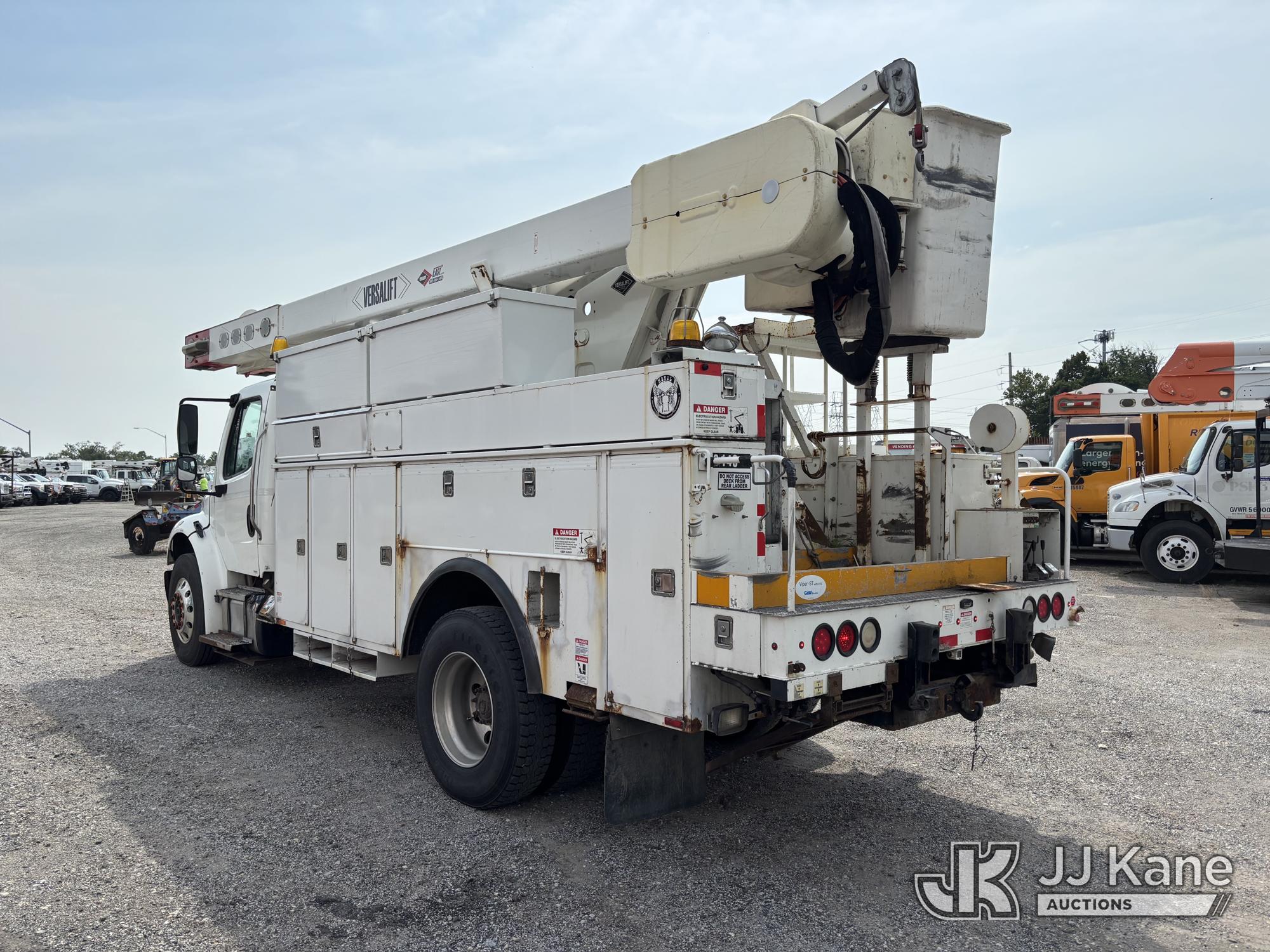 2015 Freightliner M2 106