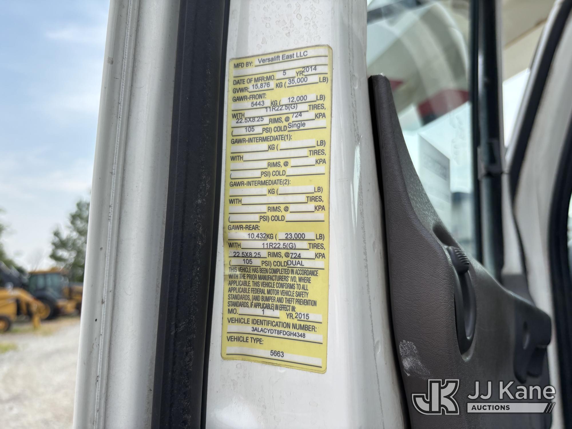 2015 Freightliner M2 106