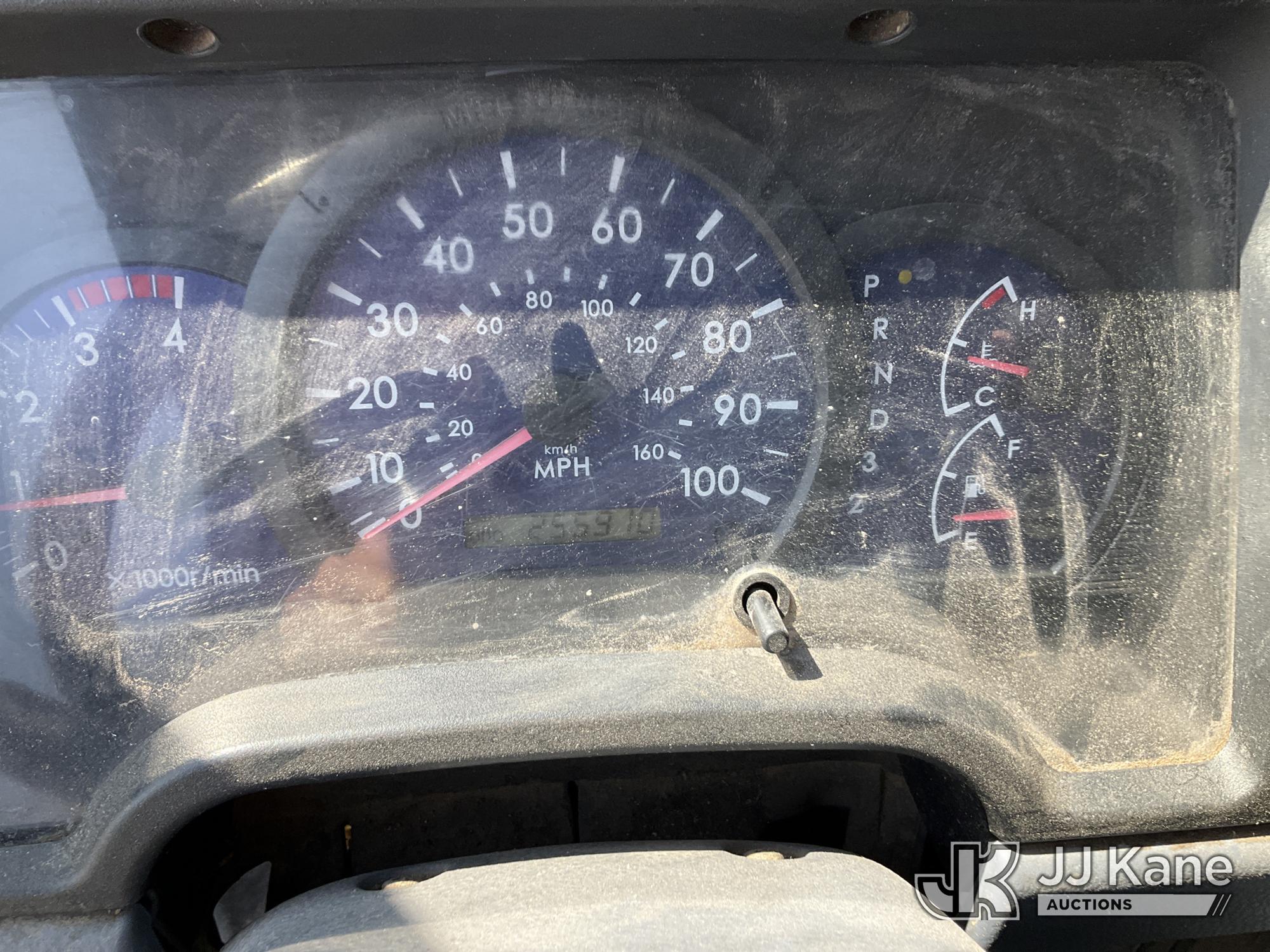 2007 Mitsubishi FE84D