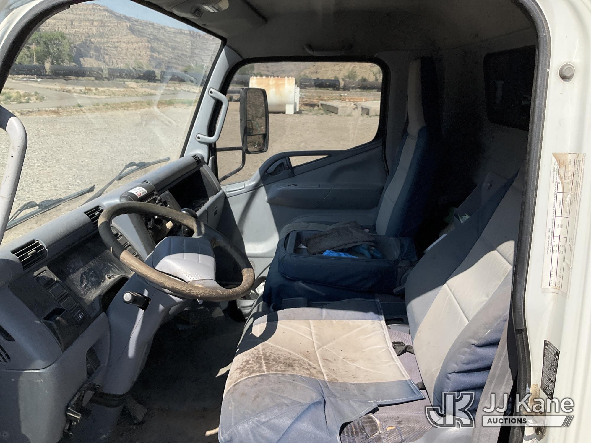 2007 Mitsubishi FE84D