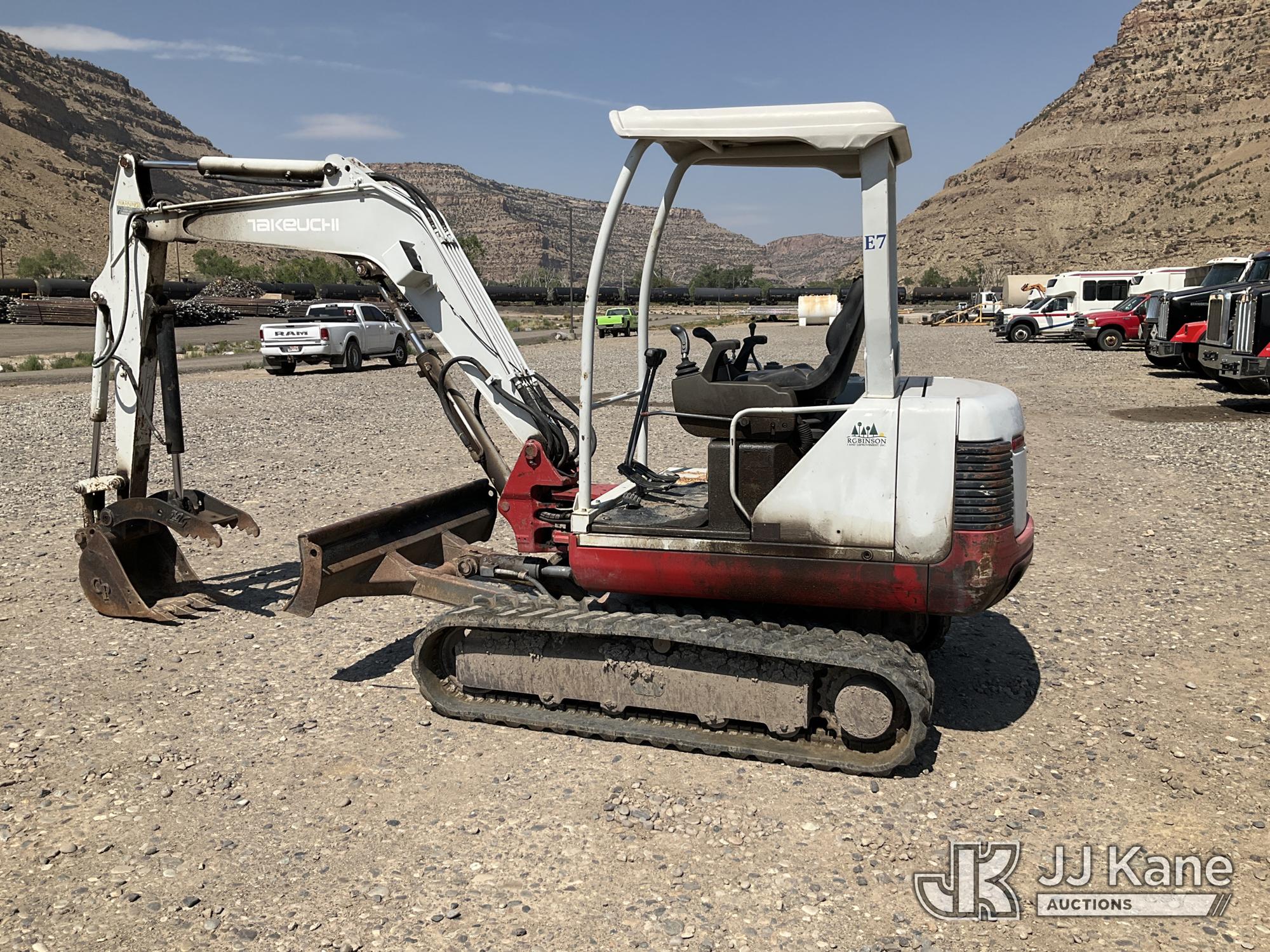 2002 Takeuchi TB135