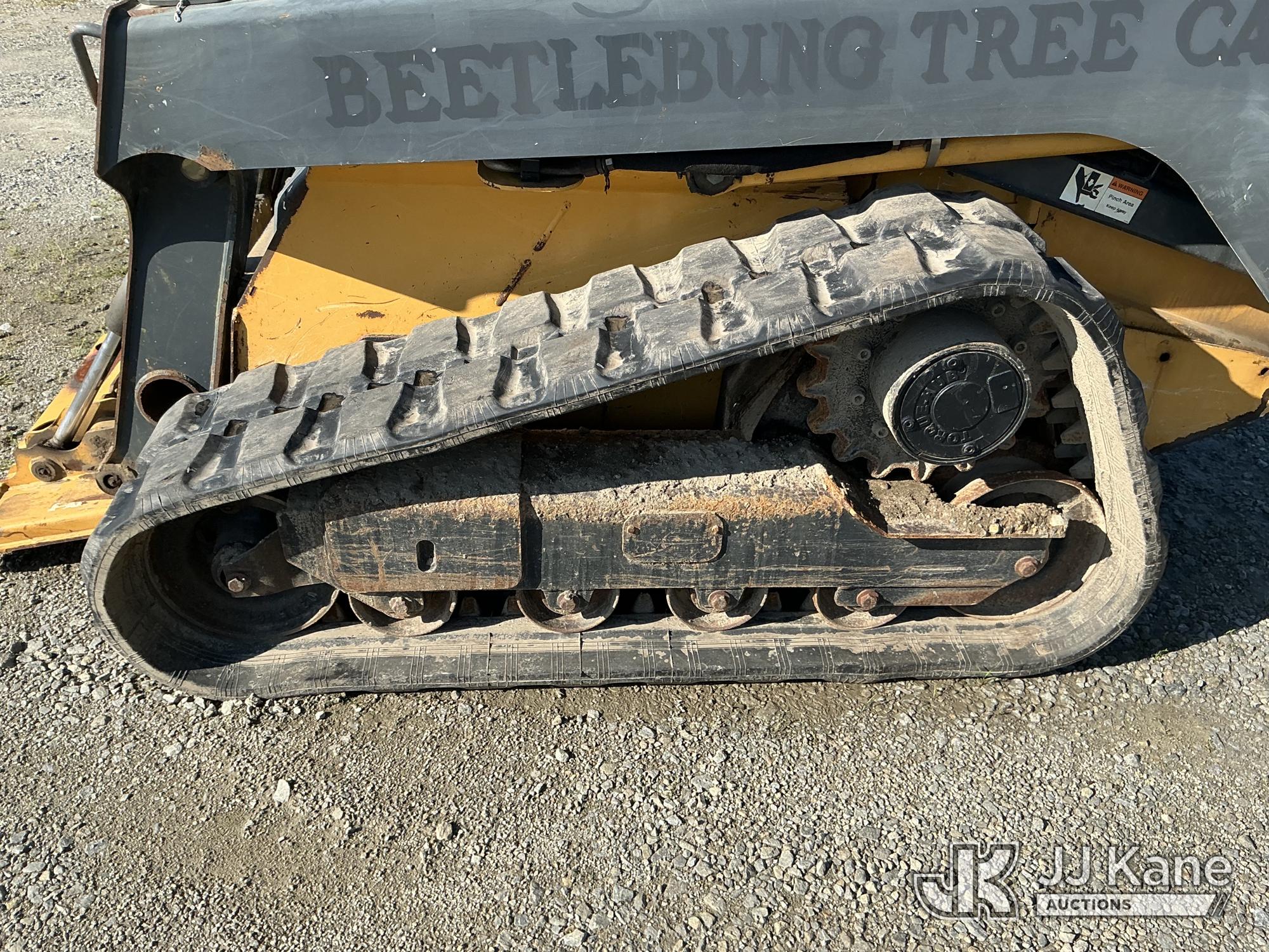 2011 John Deere 323D