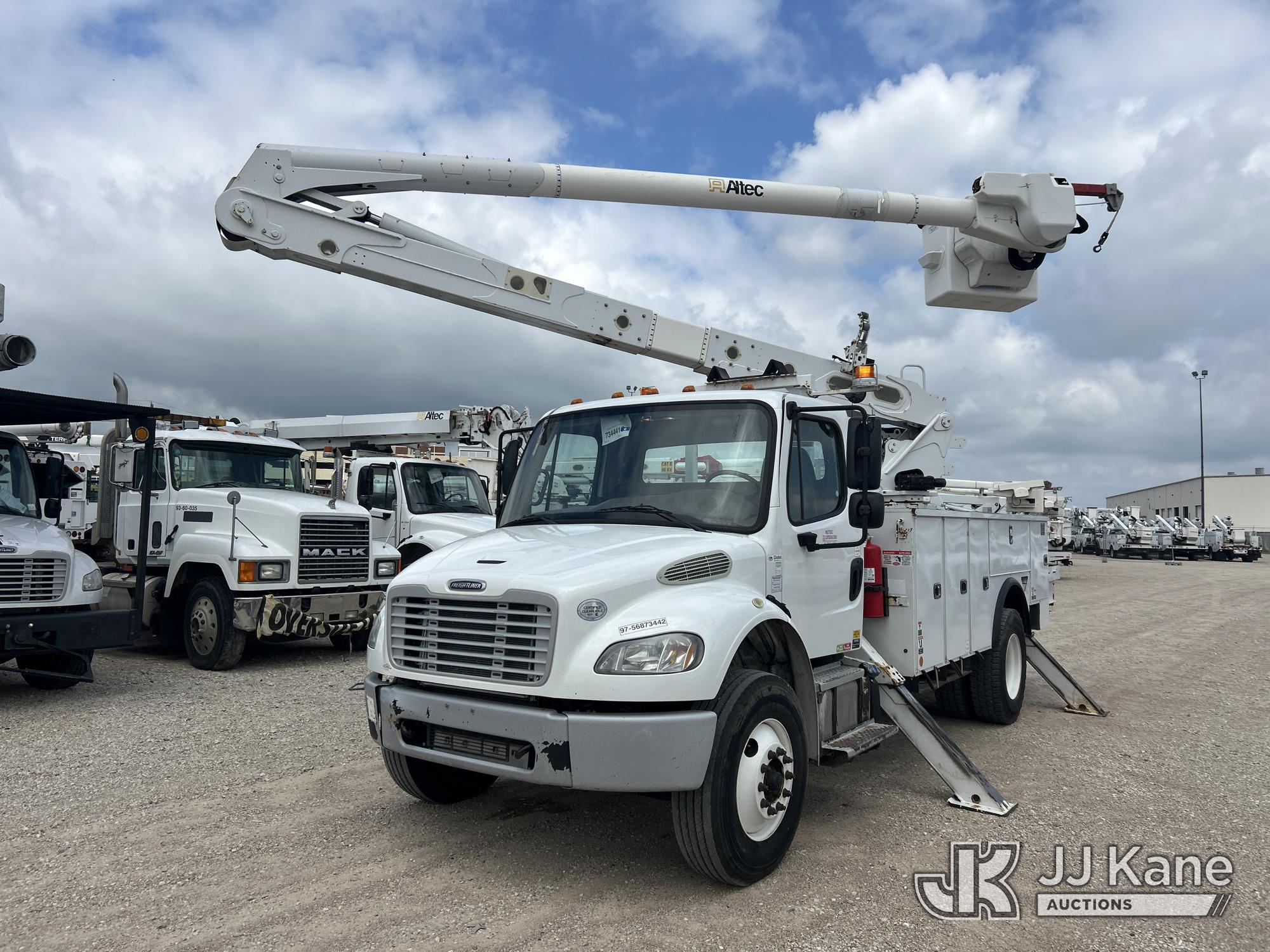 2019 Freightliner M2-106