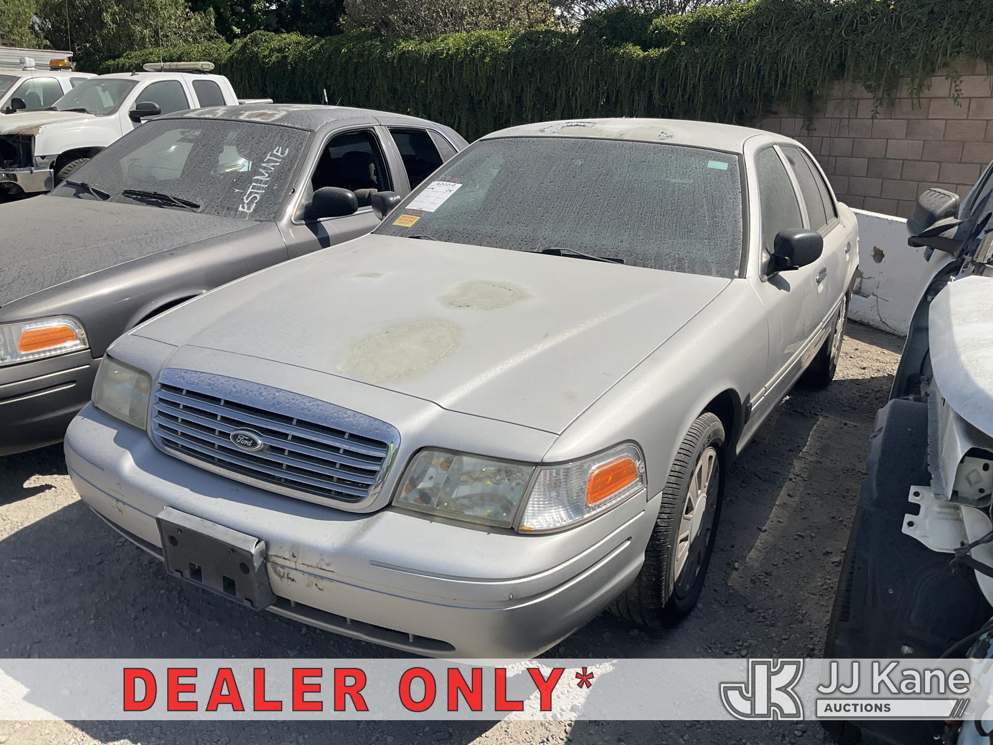 2008 Ford Crown Victoria Police Interceptor 4-Door Sedan