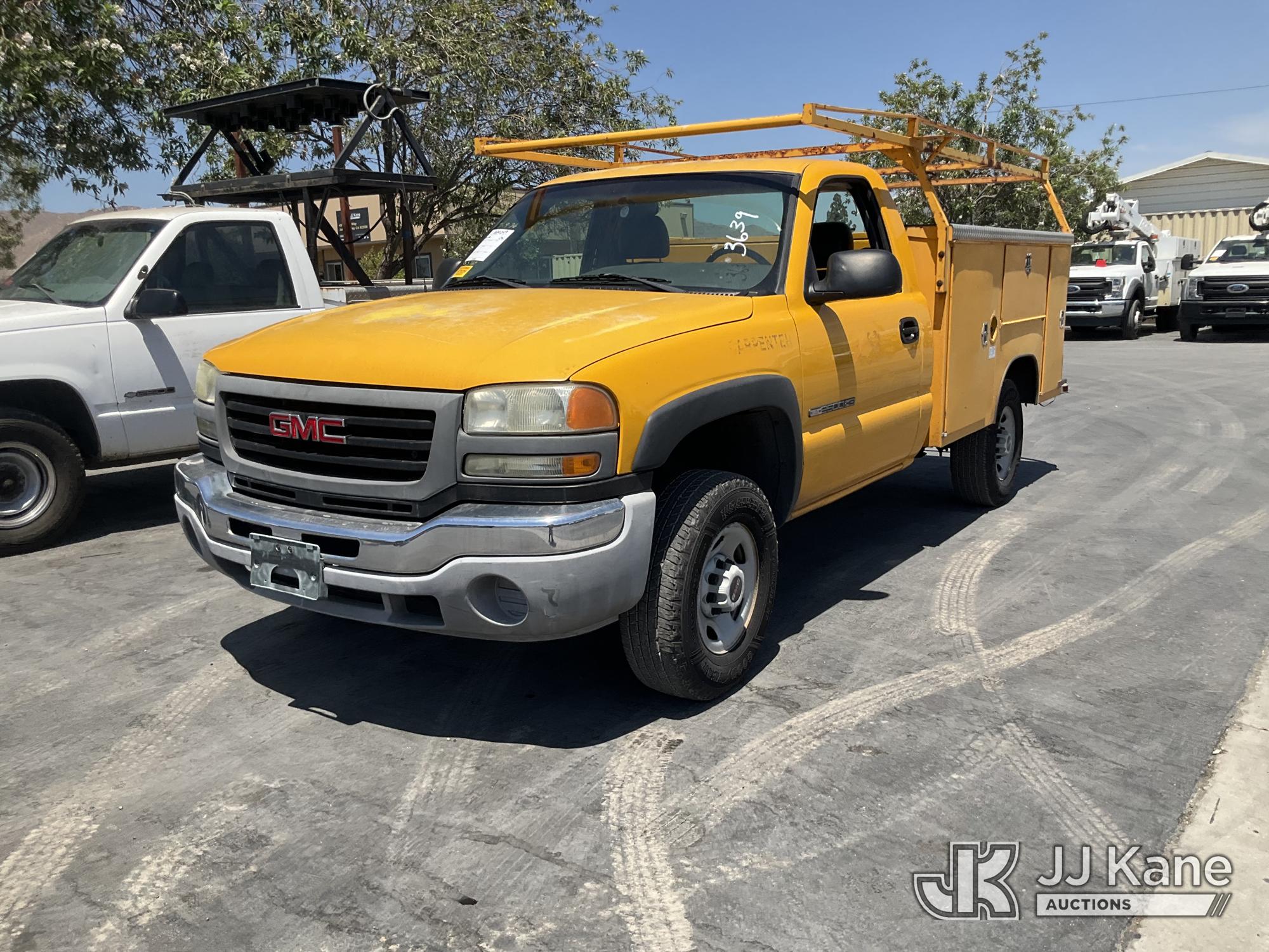 Photo of a 2004 GMC Sierra 2500HD