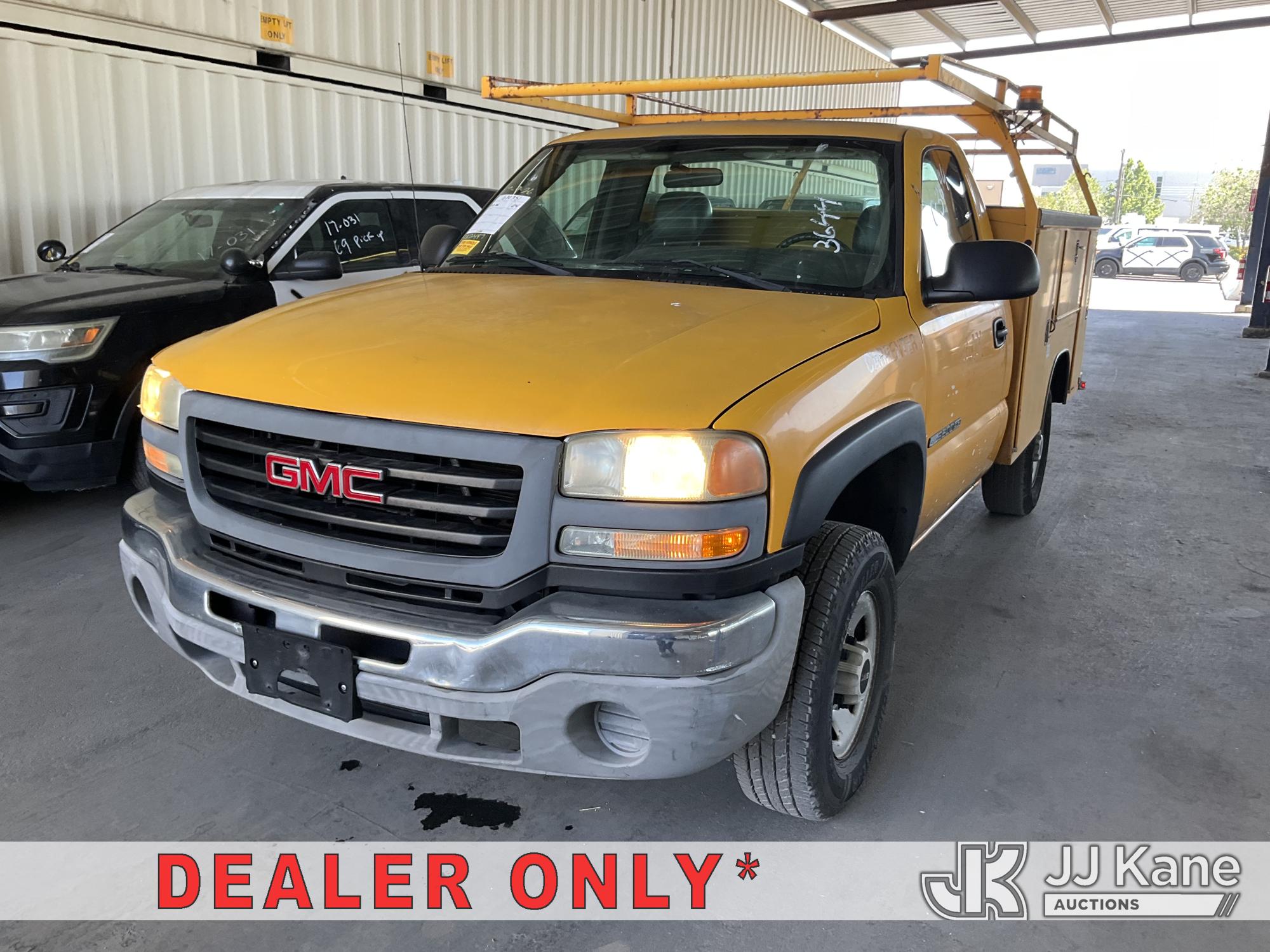Photo of a 2004 GMC Sierra 2500HD