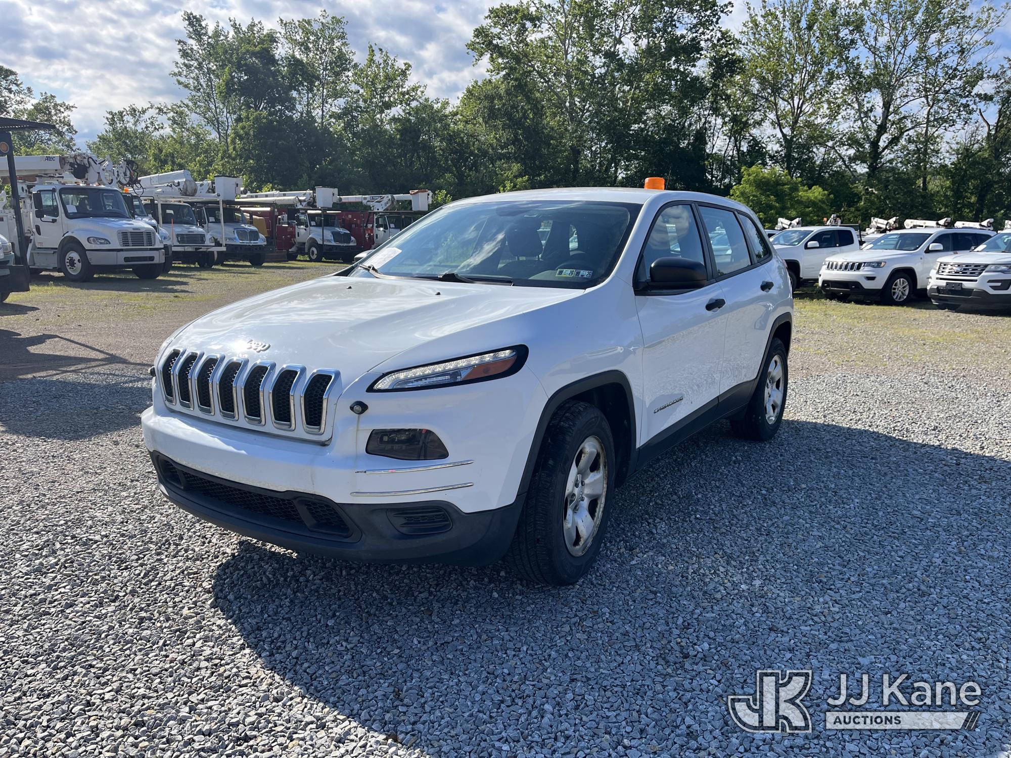 Photo of a 2015 Jeep Cherokee 4x4