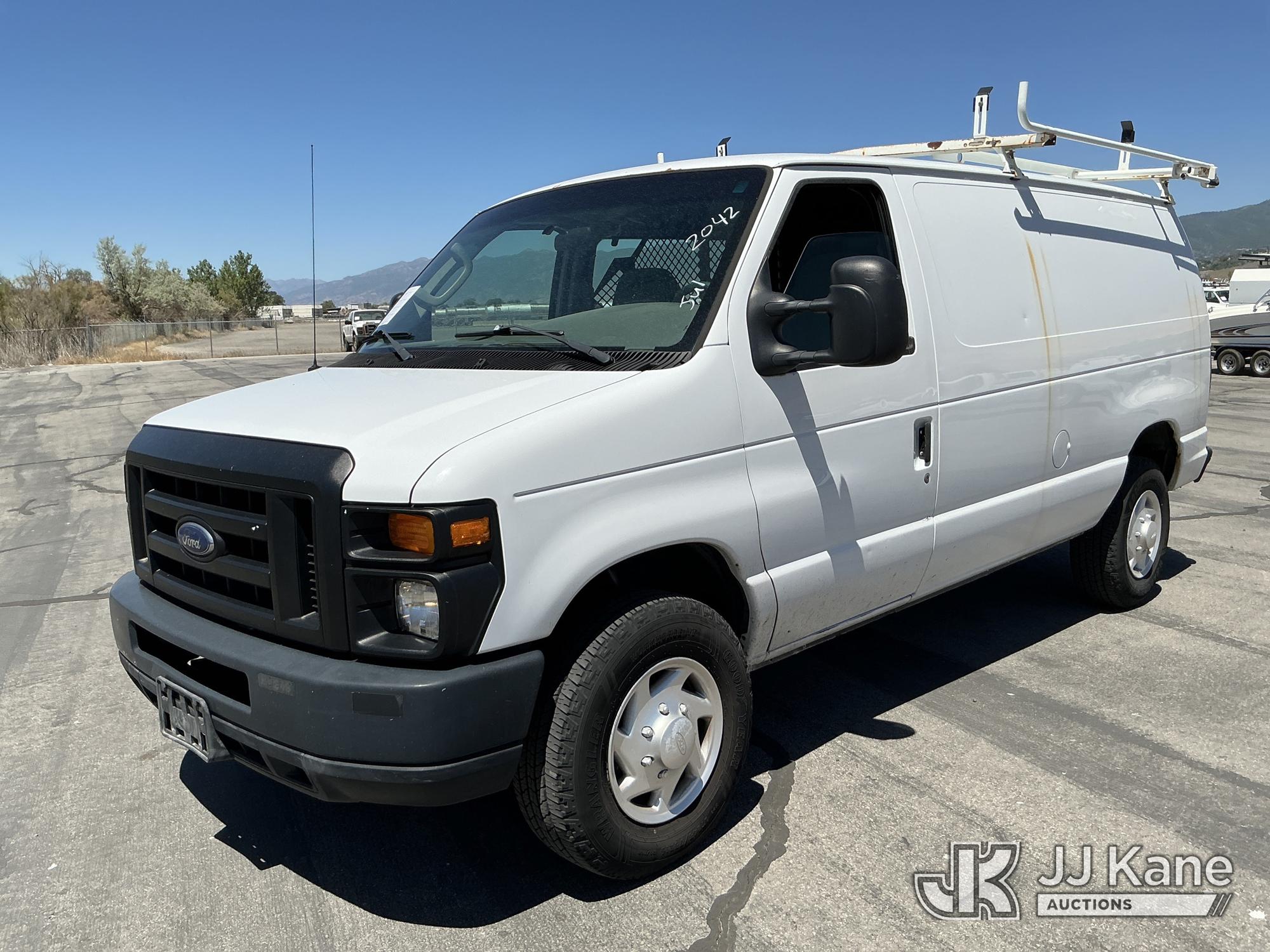 Photo of a 2008 Ford E-250