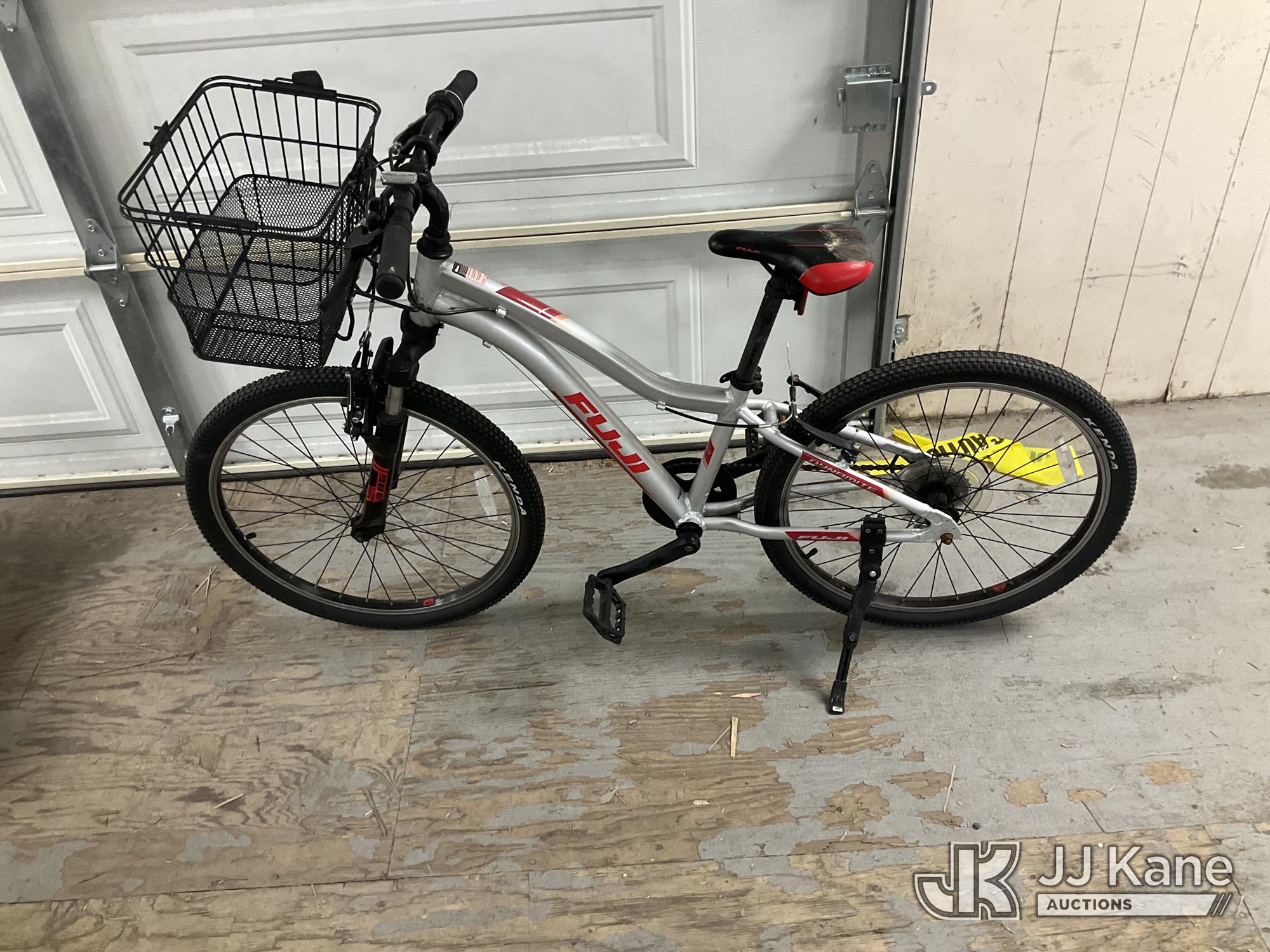Fuji Bike (Used) NOTE: This unit is being sold AS IS/WHERE IS via Timed Auction and is located in Jurupa Valley