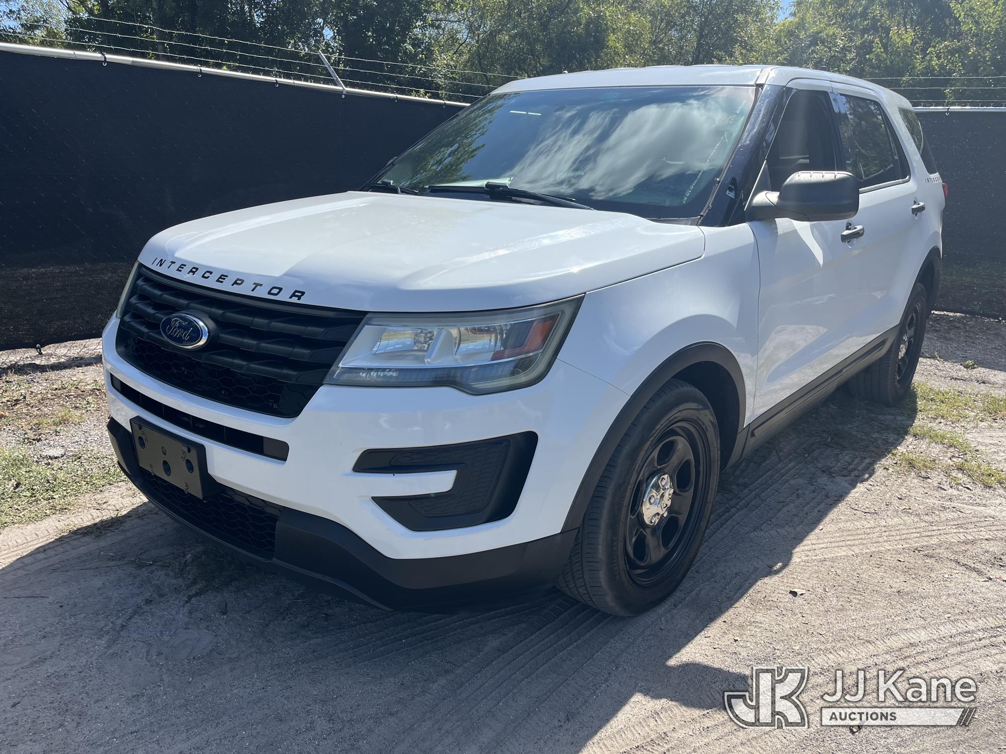 Photo of a 2016 Ford Explorer AWD Police Interceptor