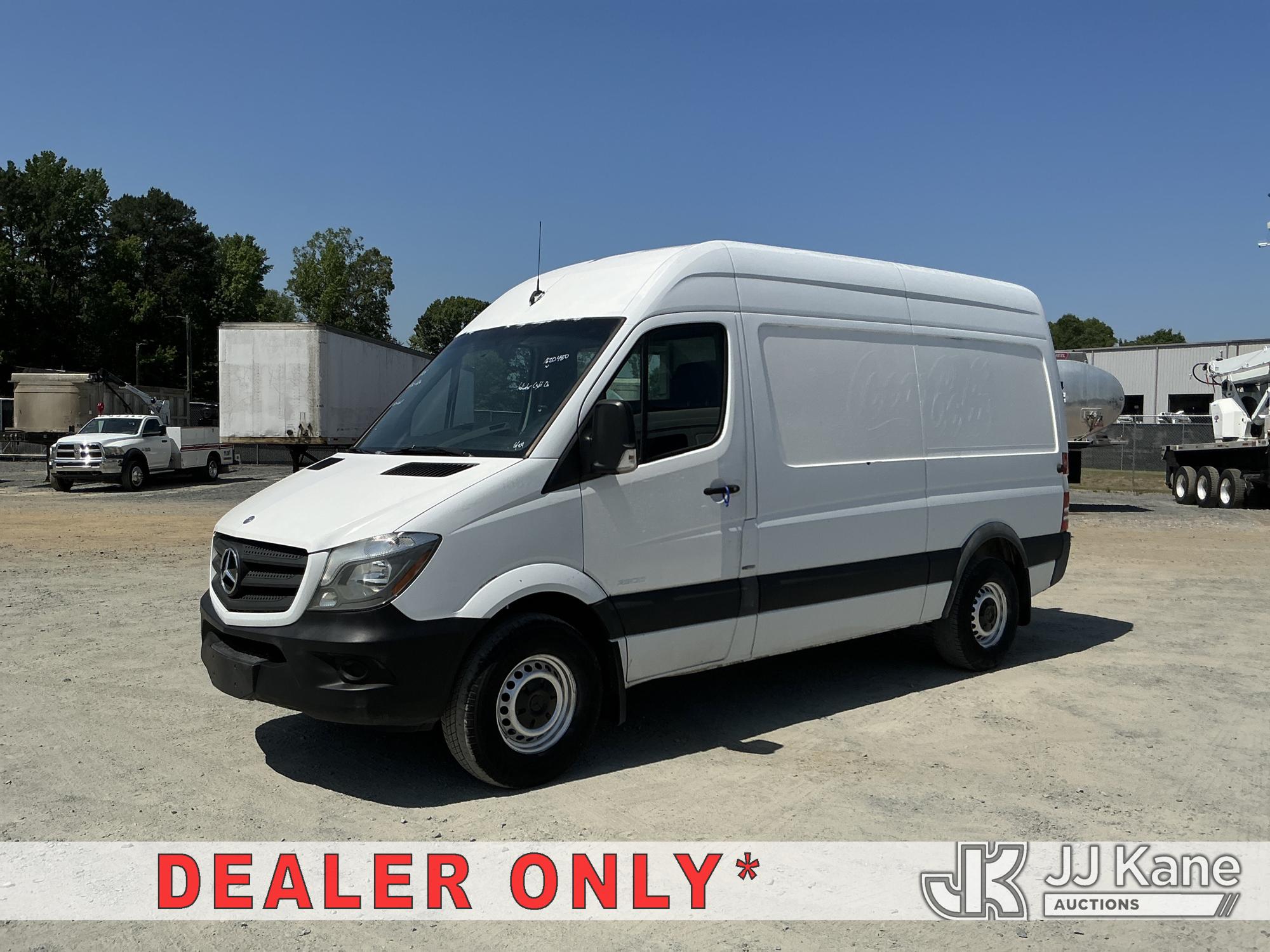 Photo of a 2015 Mercedes-Benz Sprinter