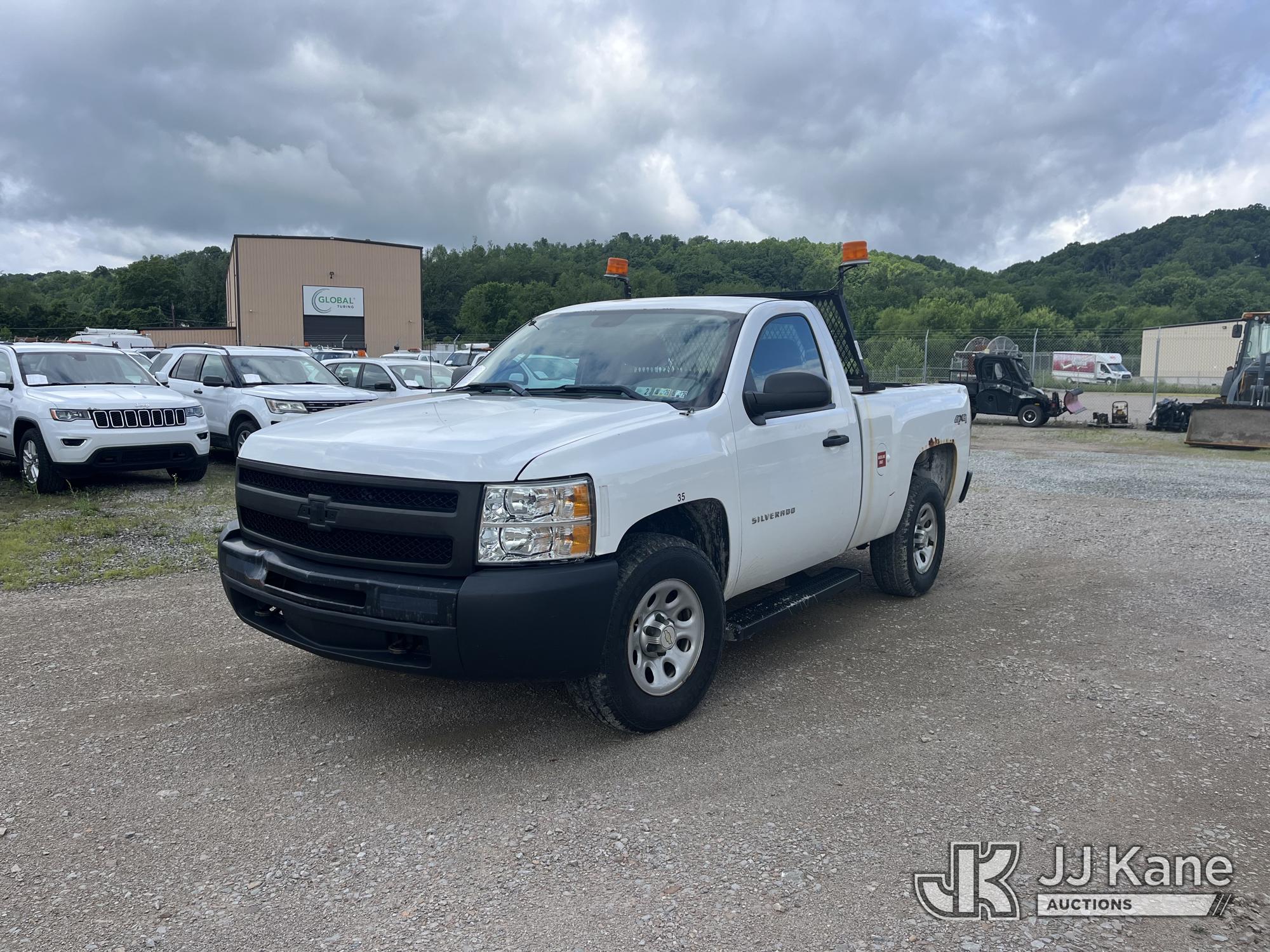 Photo of a 2013 Chevrolet Silverado 1500 4x4