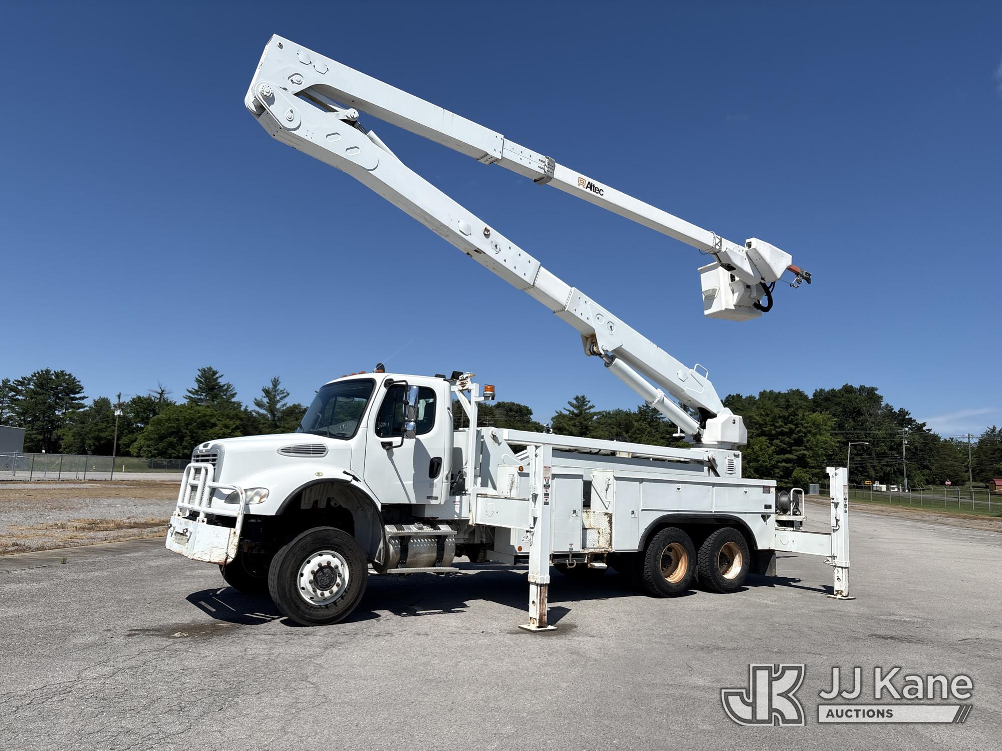 Photo of a 2008 Freightliner M2 112