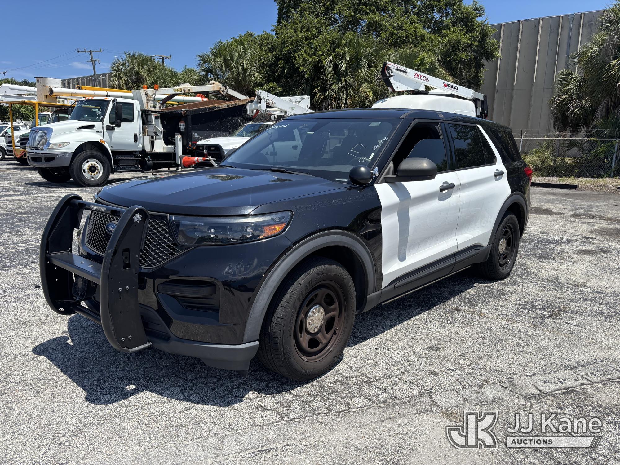 Photo of a 2020 Ford Explorer AWD Police Interceptor