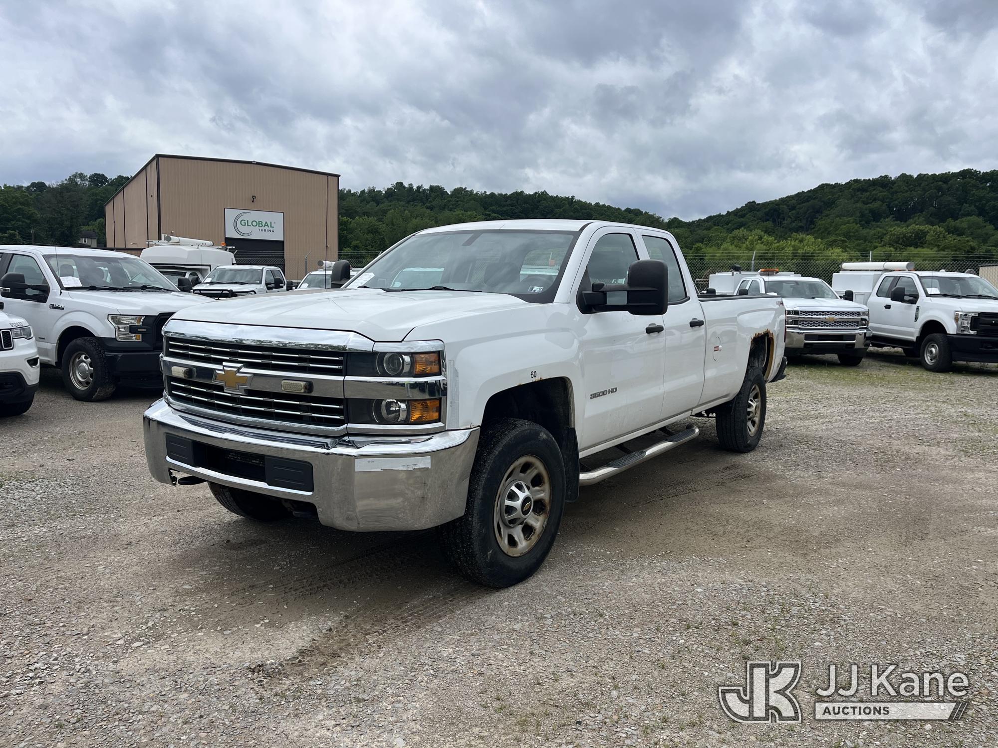 Photo of a 2015 Chevrolet Silverado 3500HD 4x4