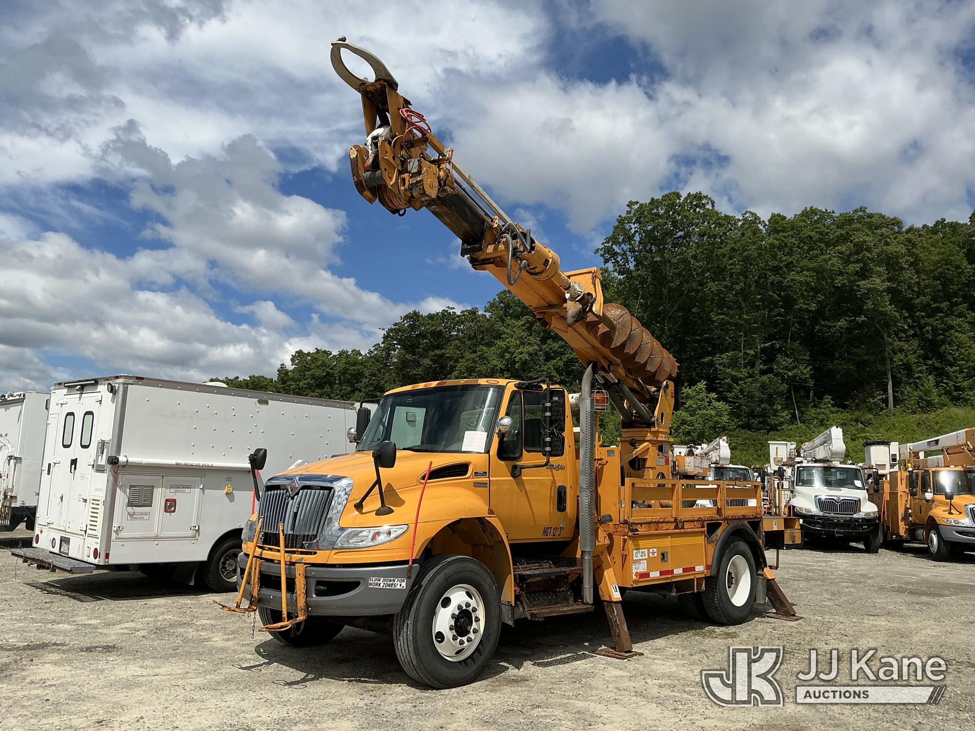 Photo of a 2009 International 4400