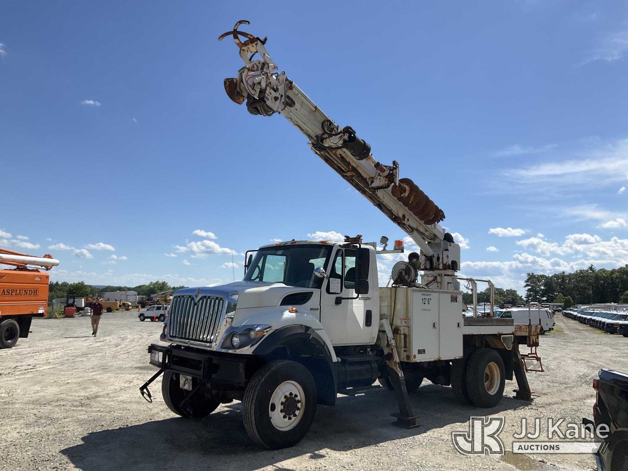 2008 International 7300 4x4