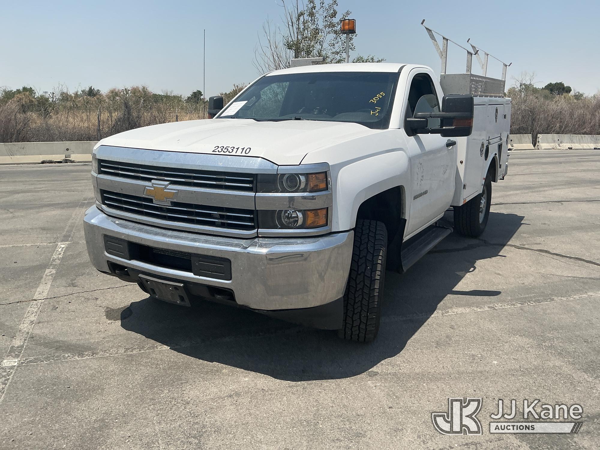 Photo of a 2015 Chevrolet Silverado 2500HD 4x4