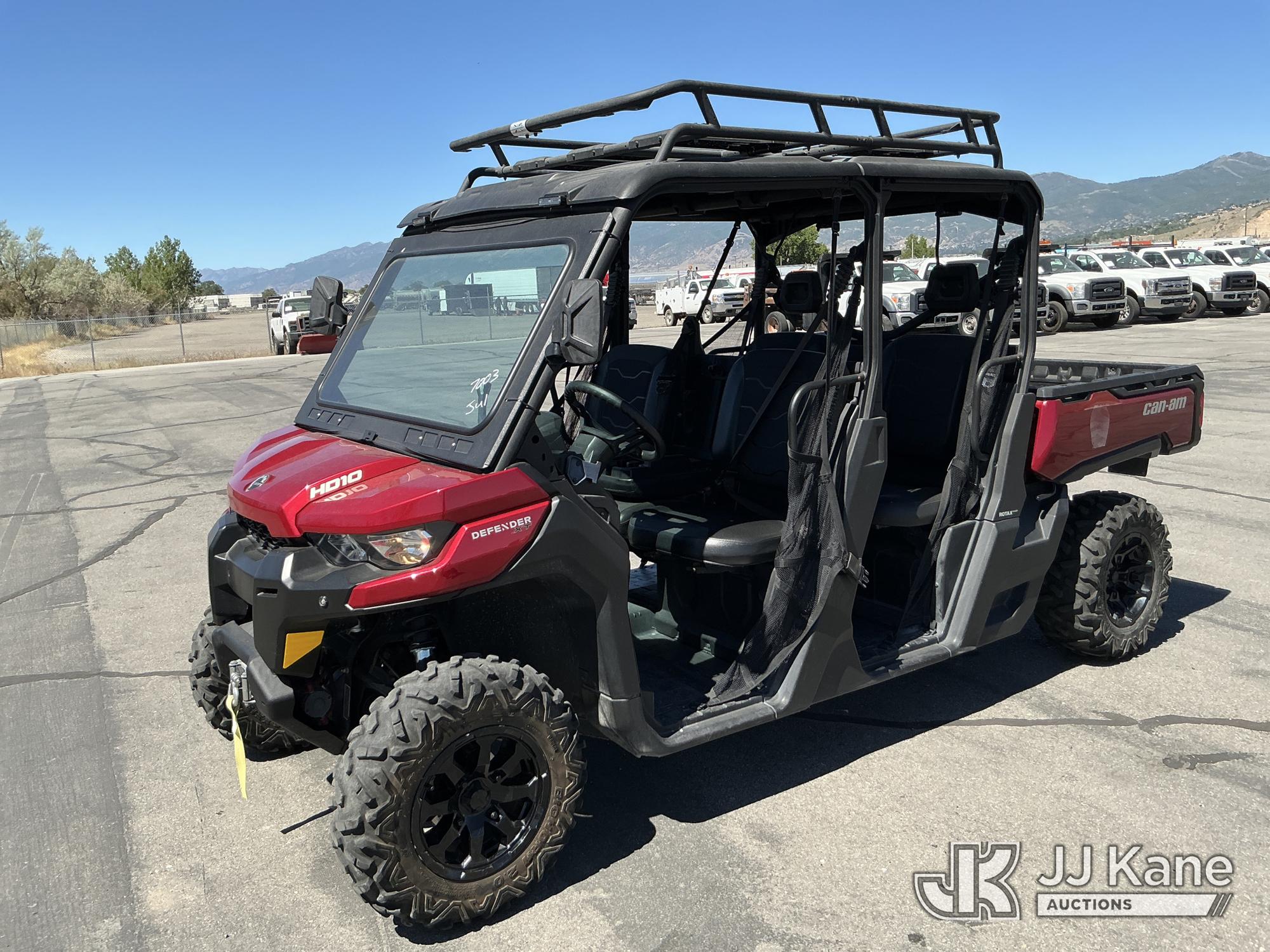 Photo of a 2017 Can Am Defender Max XT HD10