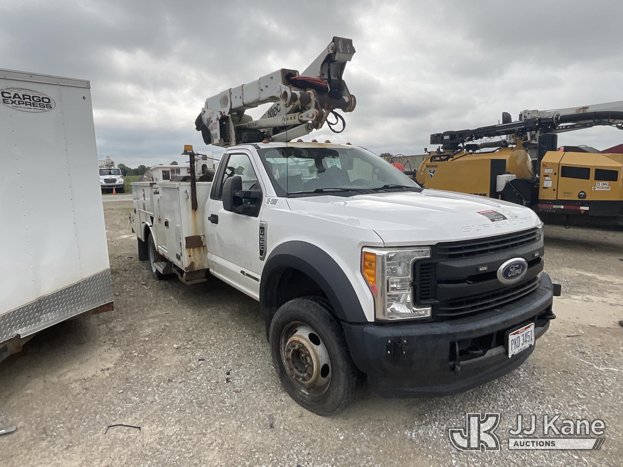 Photo of a 2017 Ford F-550