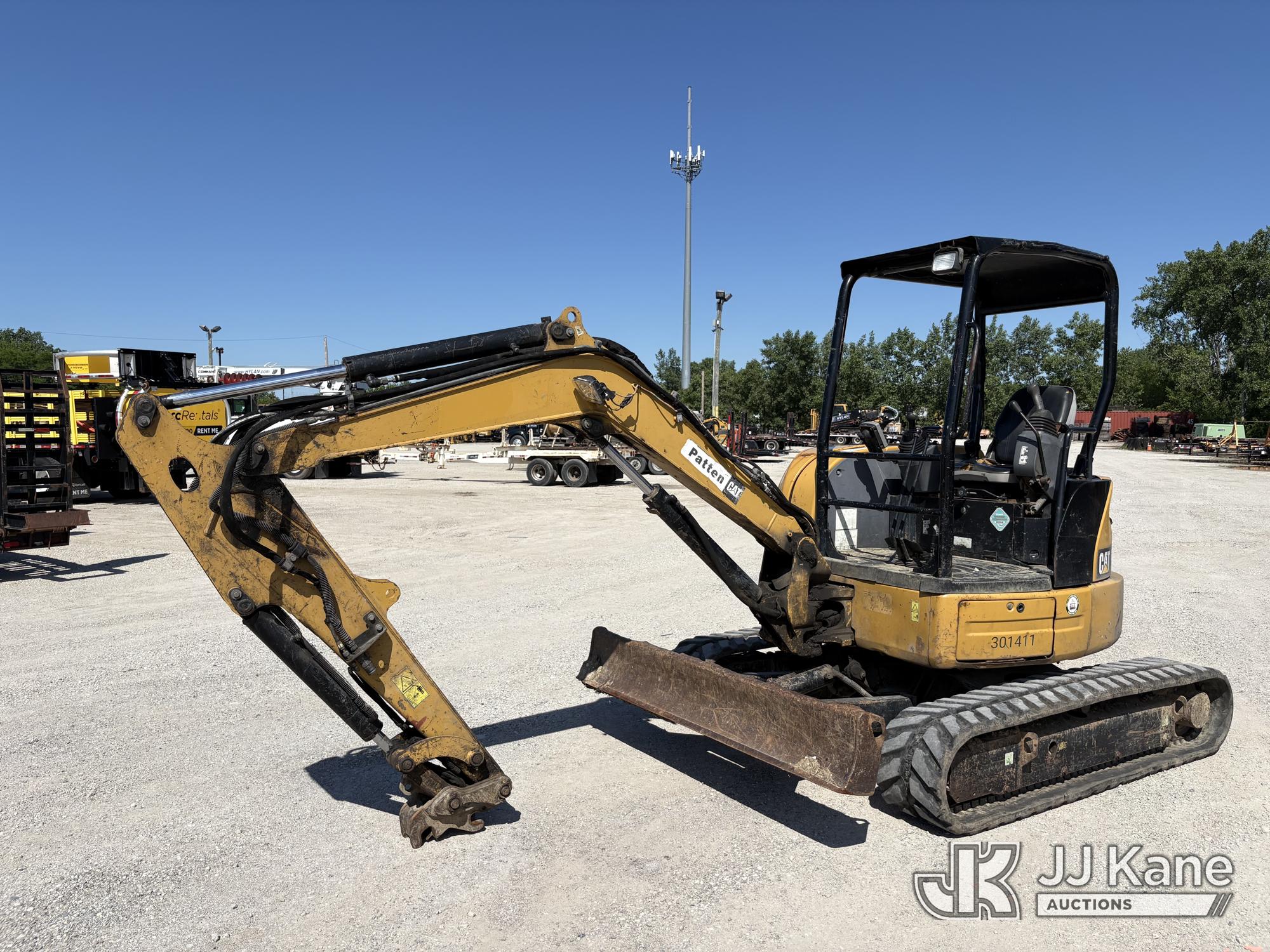 Photo of a 2013 Caterpillar 304E CR