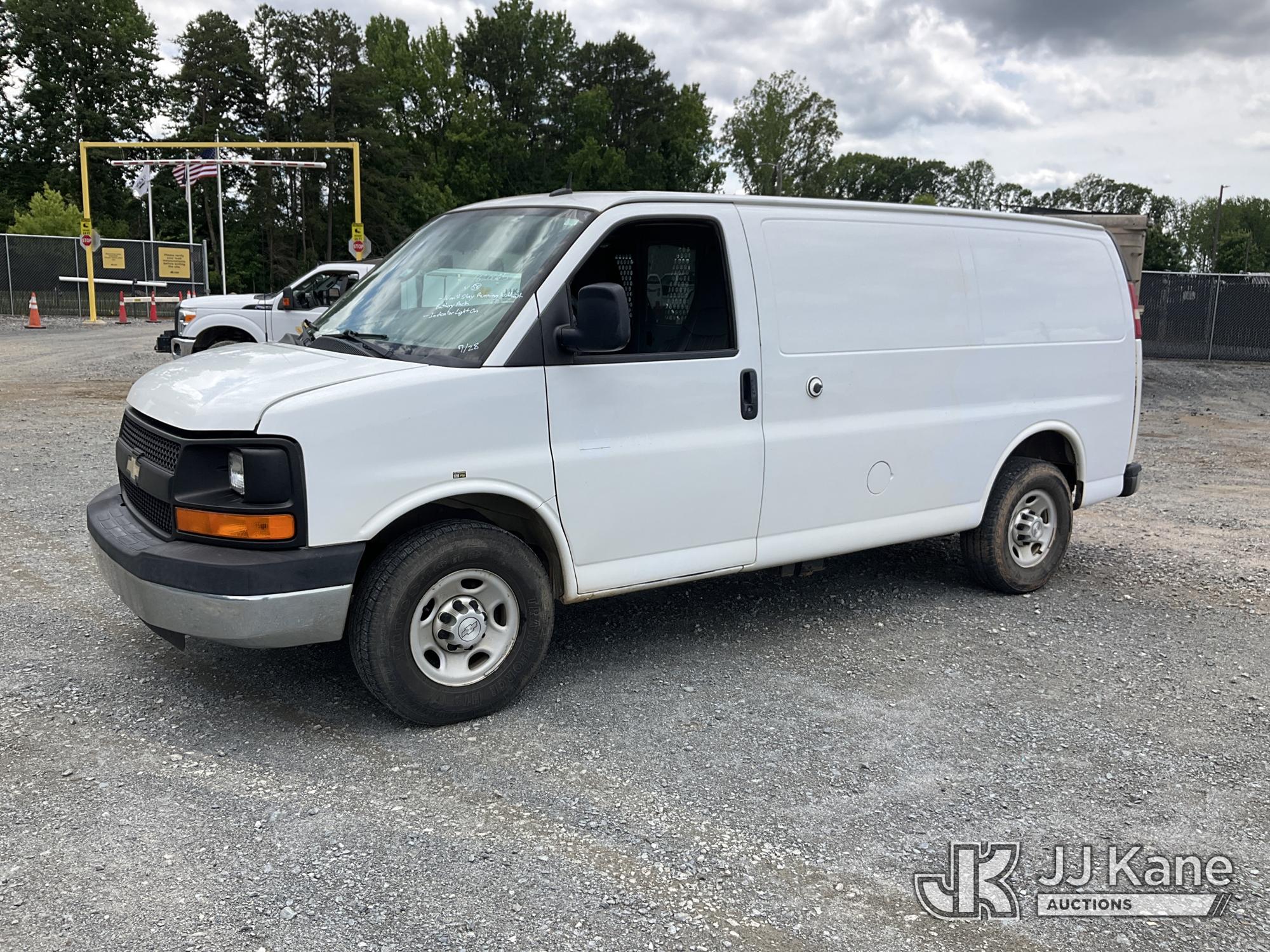 Photo of a 2015 Chevrolet Express G2500