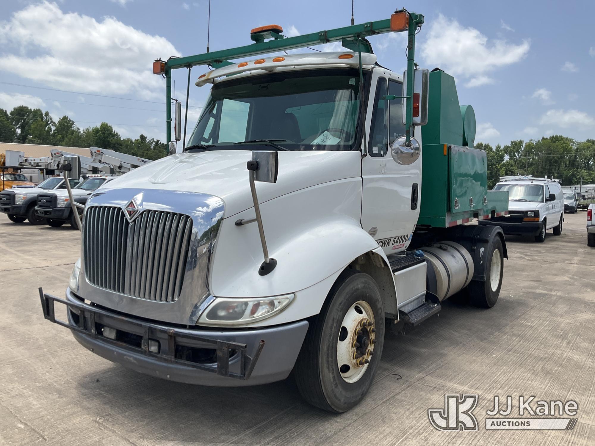Photo of a 2016 International 8600