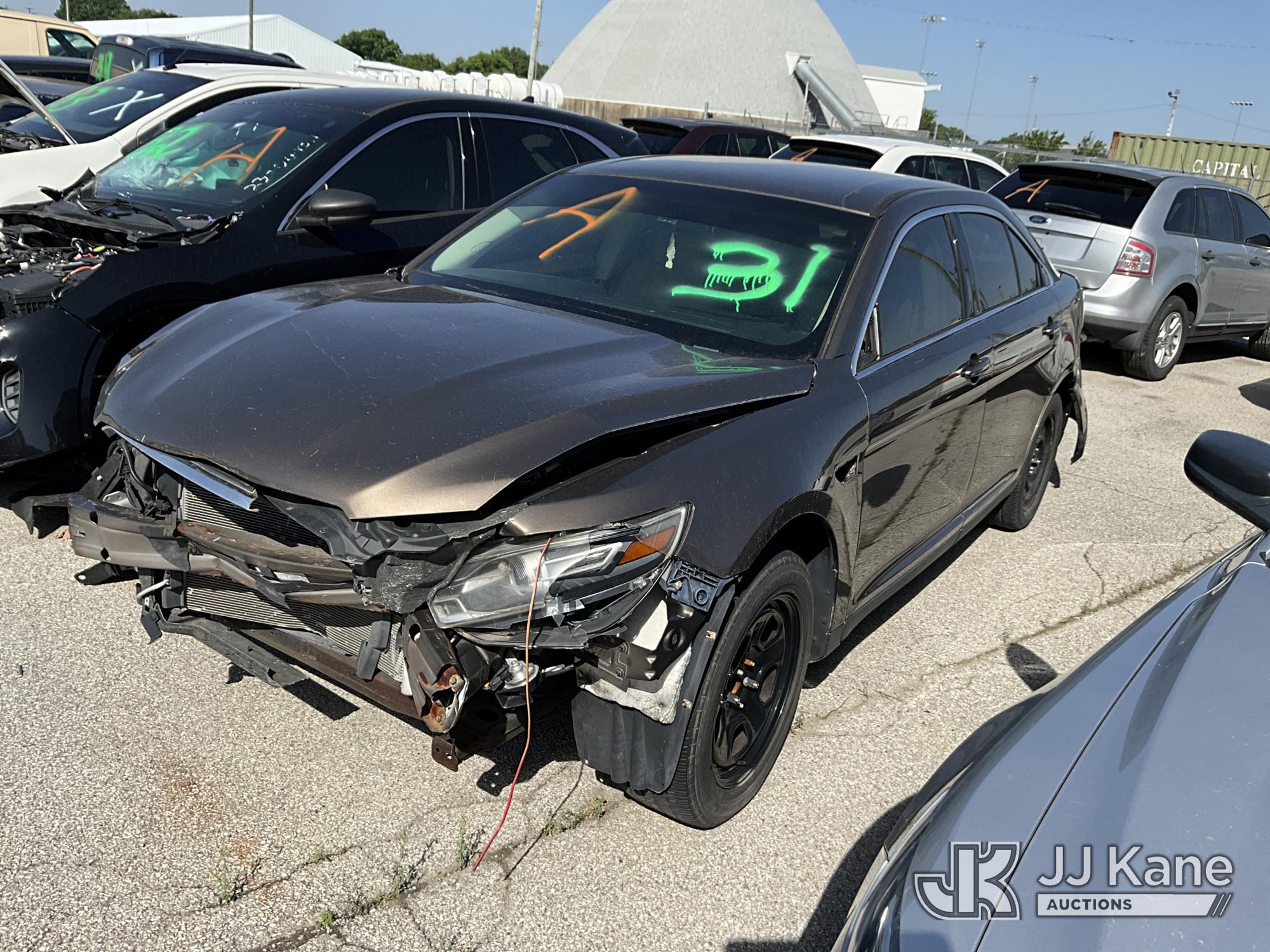 2015 Ford Taurus 4-Door Sedan