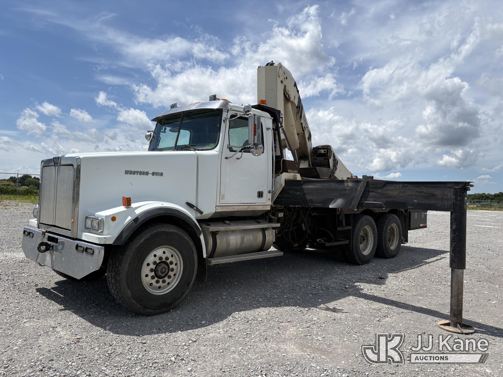 Photo of a 2000 Western Star 4900