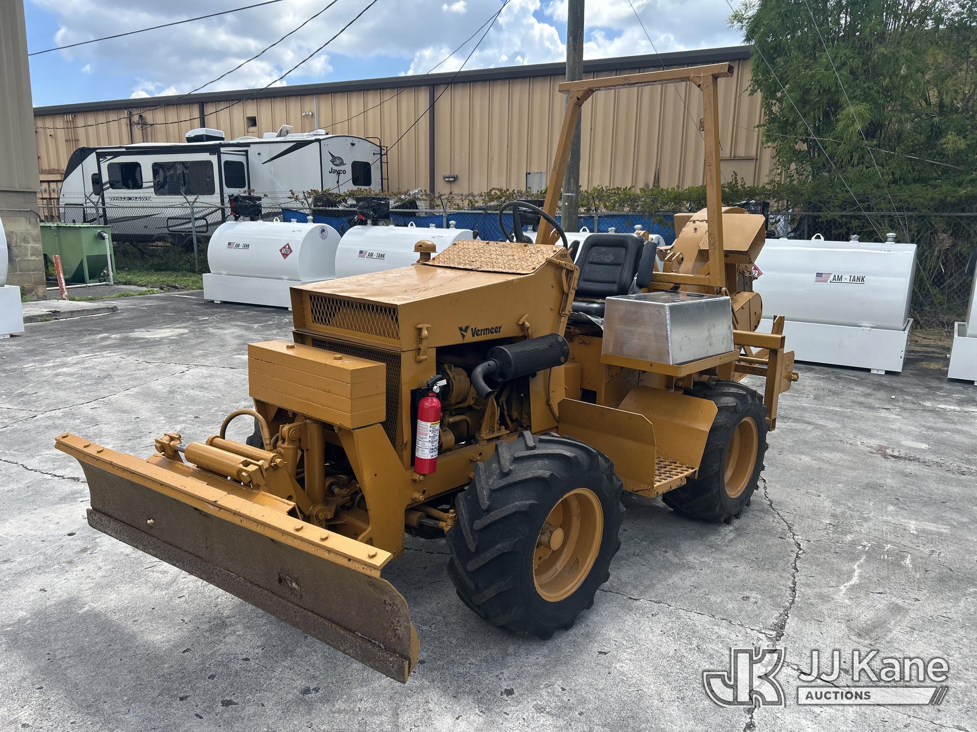Photo of a  Vermeer V-440