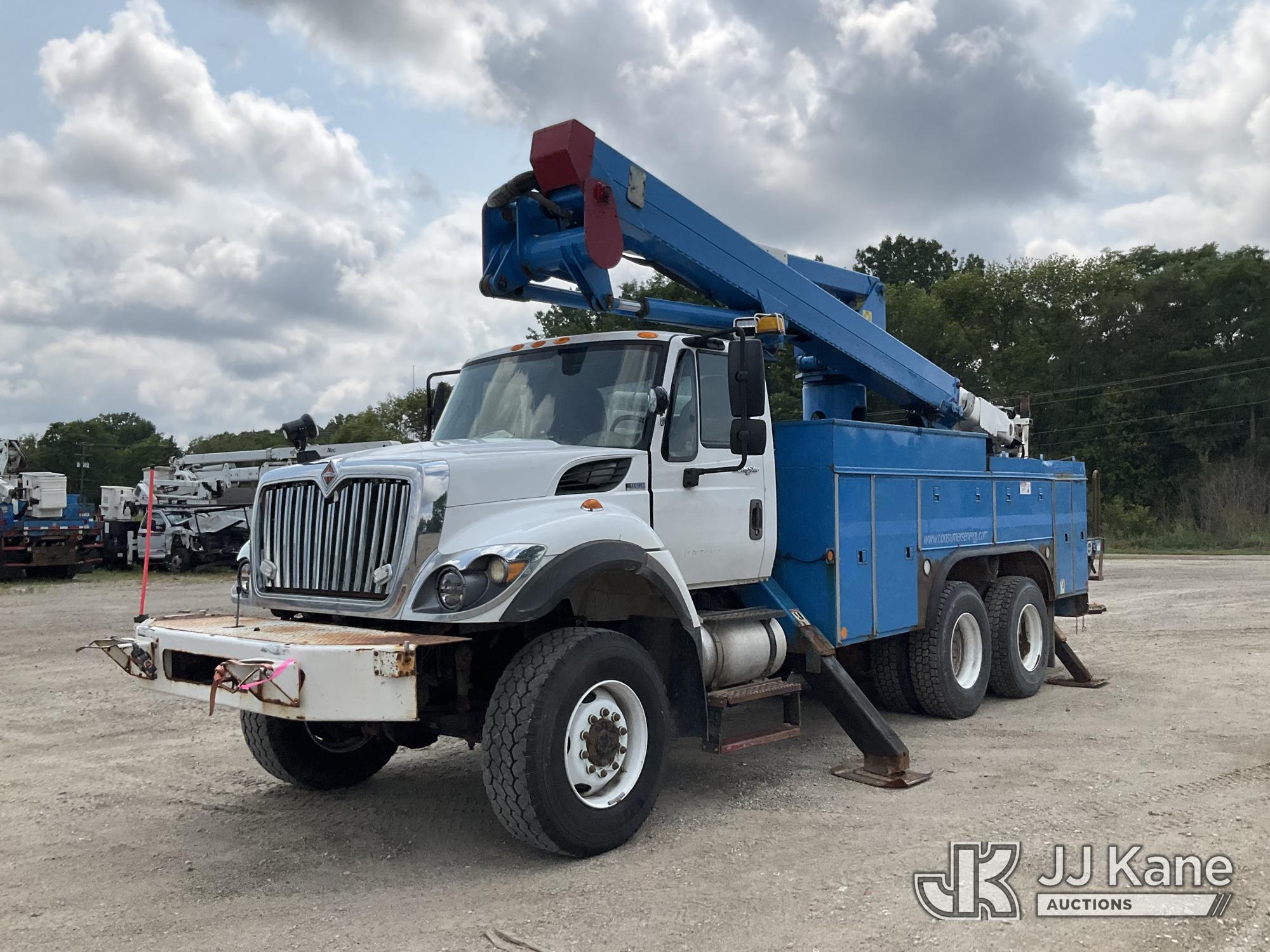 HiRanger TL55, Articulating & Telescopic Material Handling Bucket Truck center mounted on 2013 International 7400 T/A Utility Truck