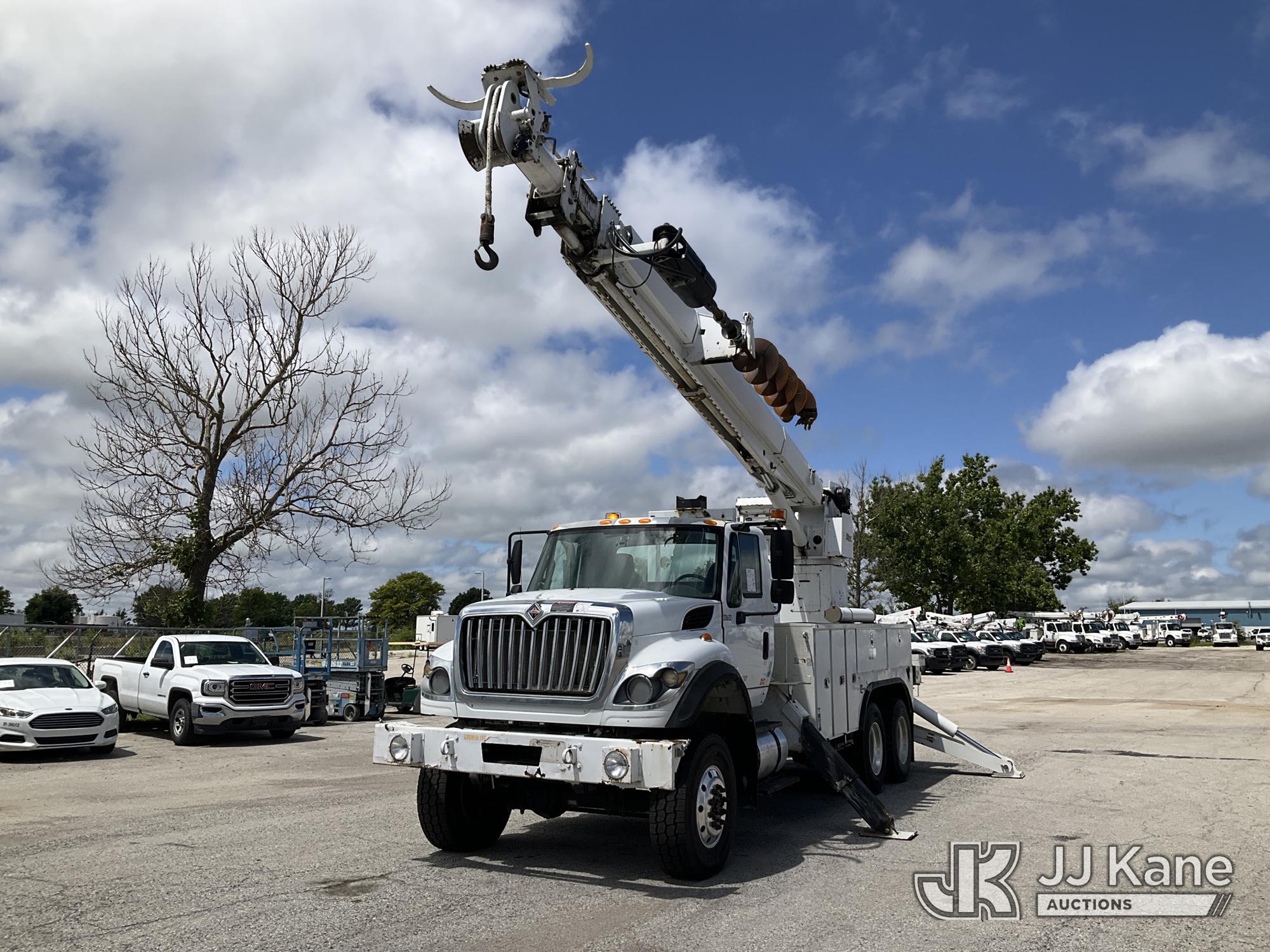 Photo of a 2014 International 7500