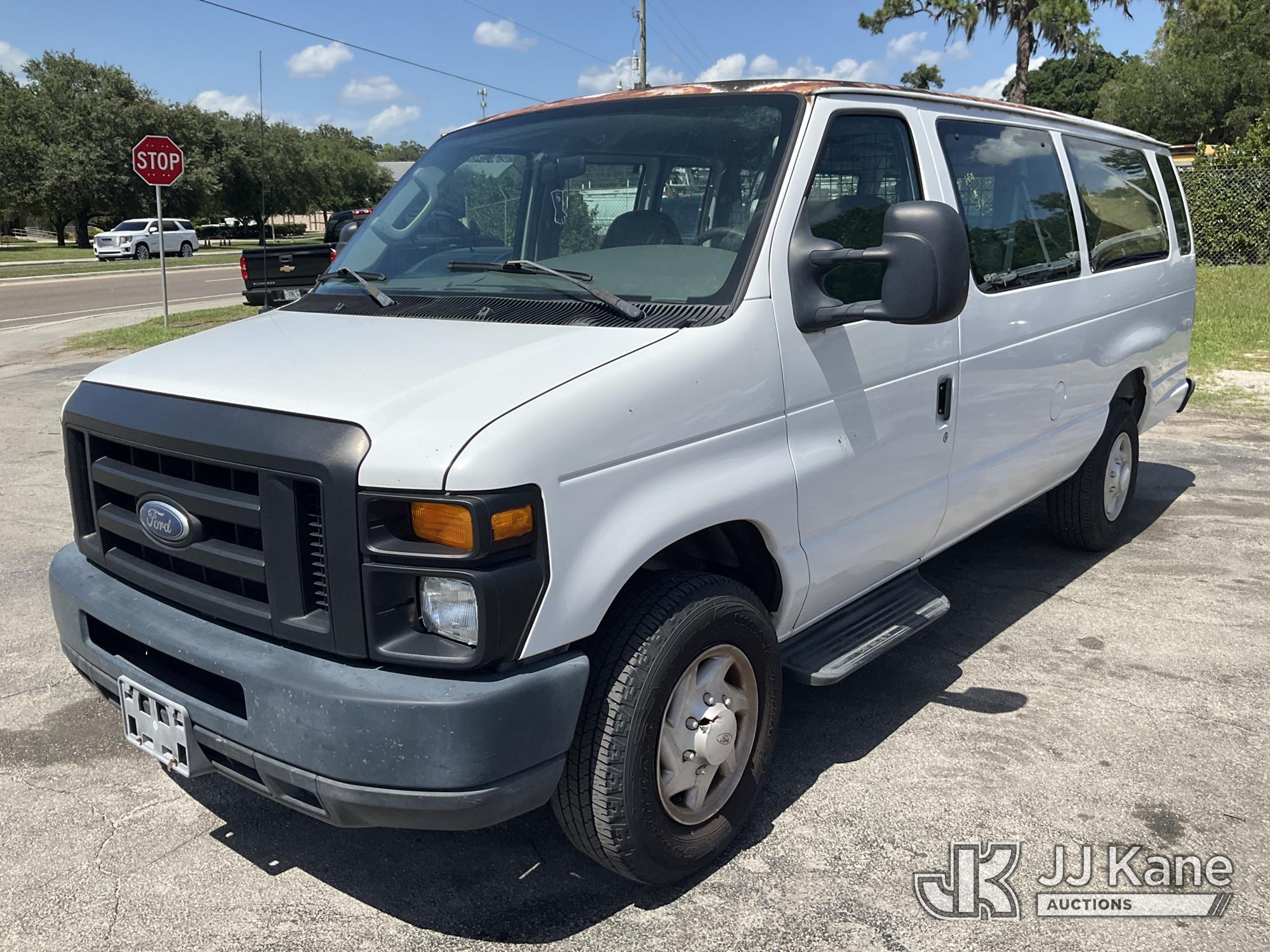 Photo of a 2008 Ford E250