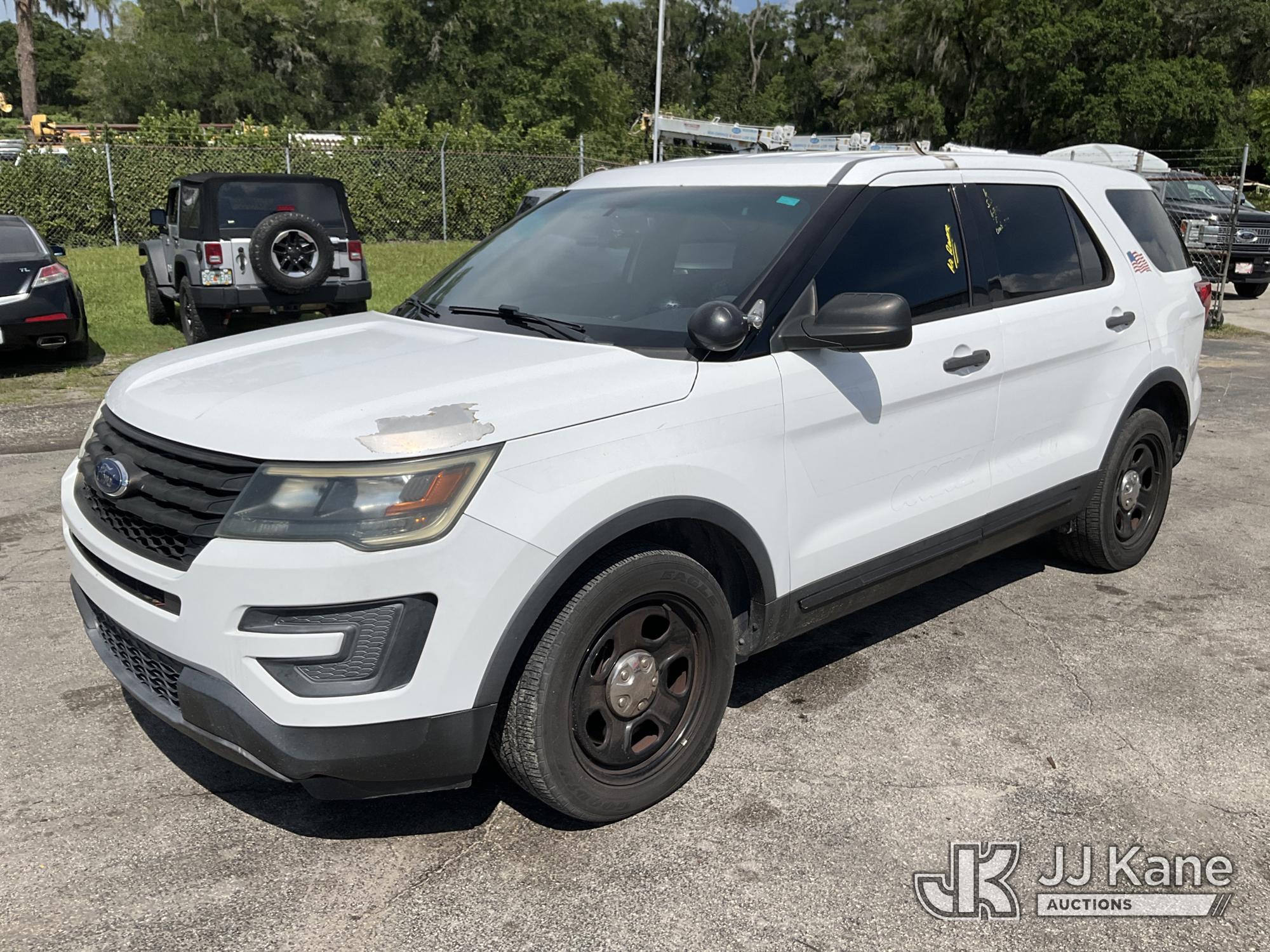 Photo of a 2016 Ford Explorer AWD Police Interceptor
