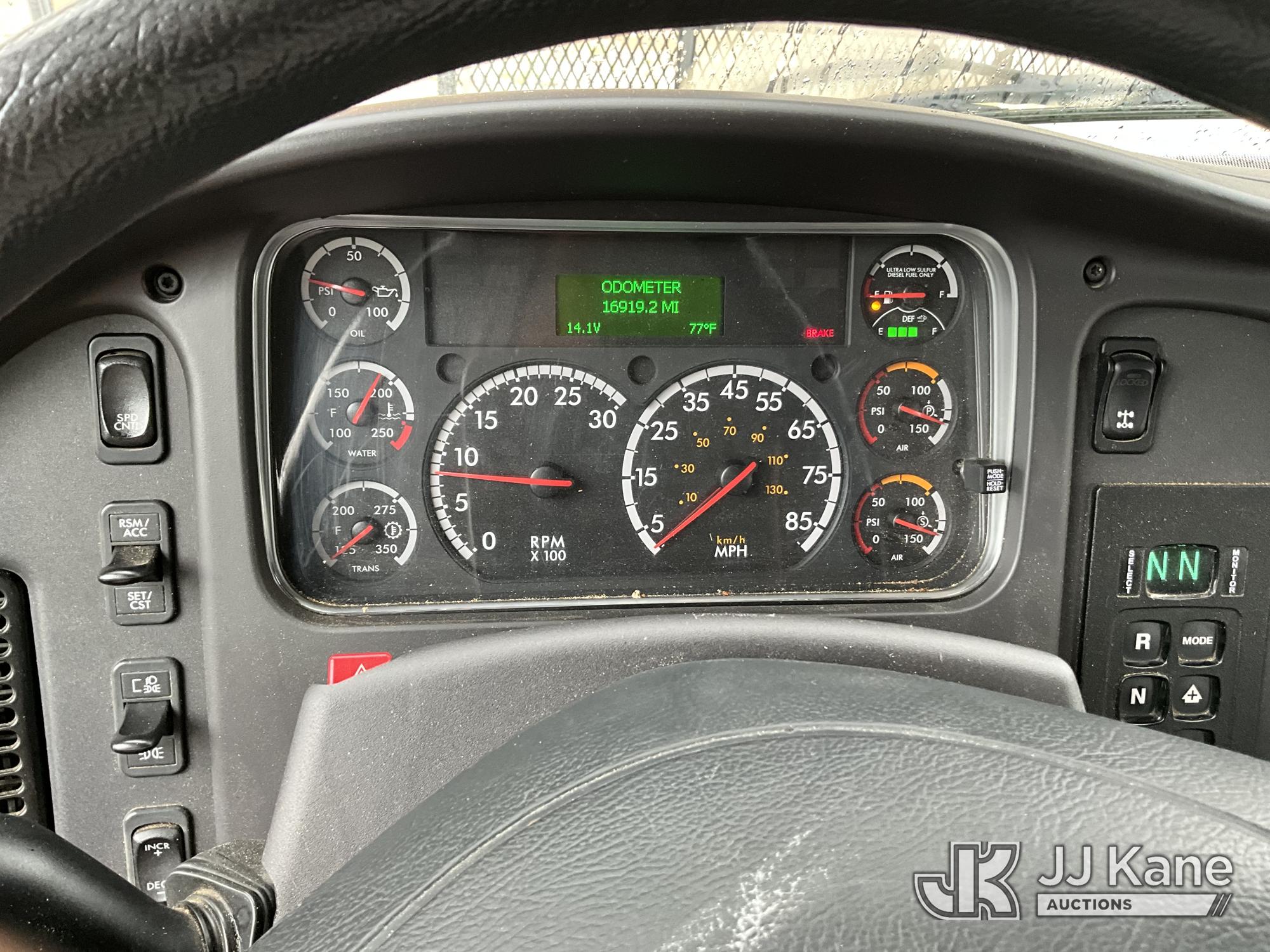2017 Freightliner M2 106