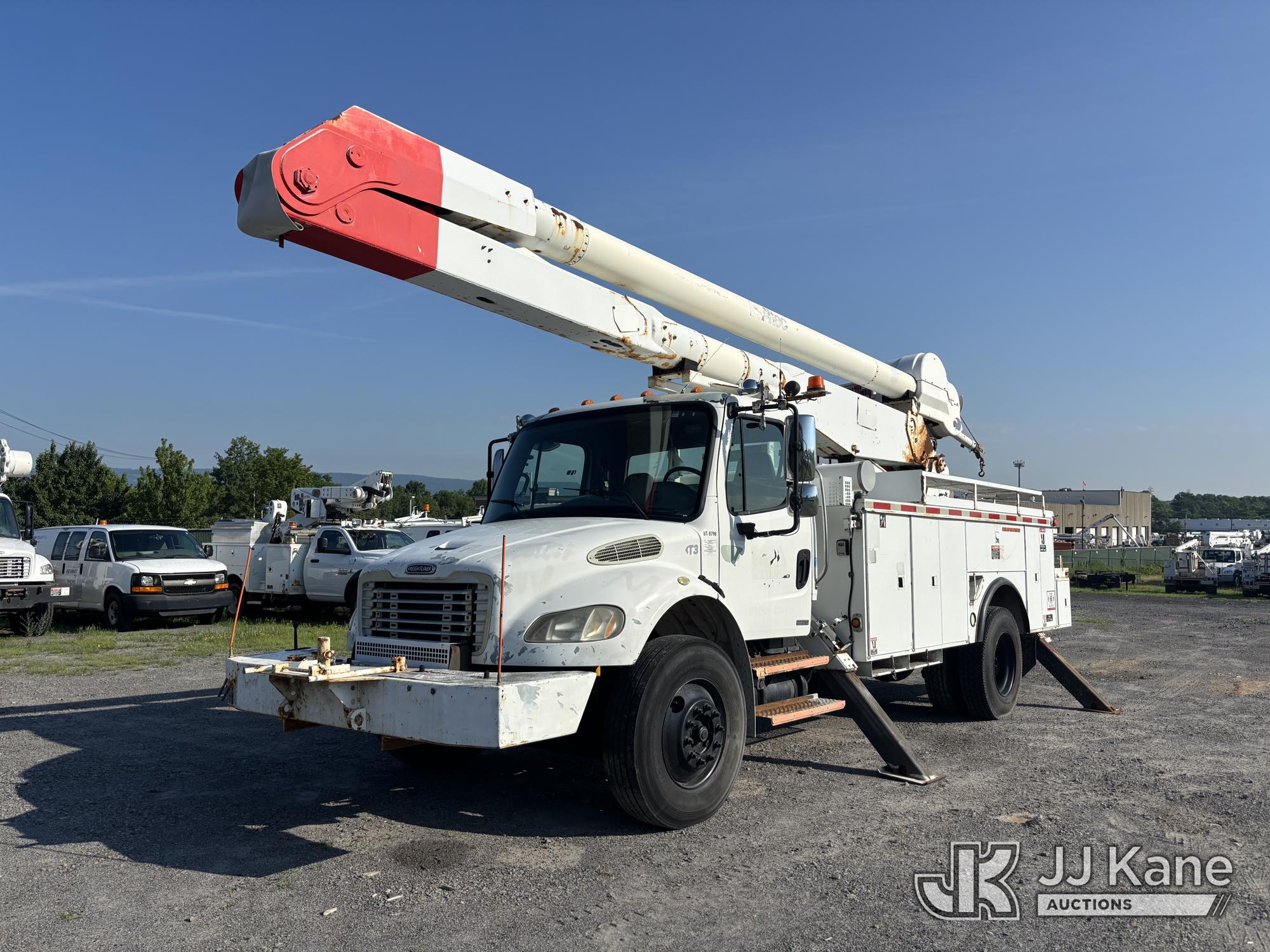 Photo of a 2007 Freightliner M2 106 4x2