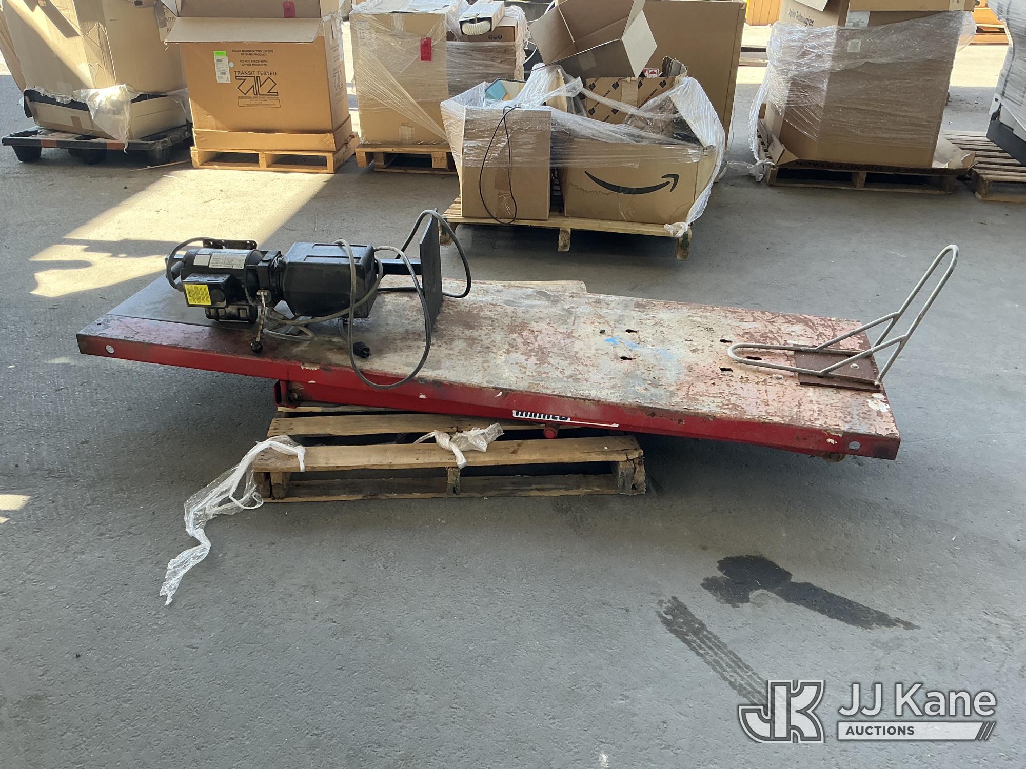 Motorcycle Lift (Used) NOTE: This unit is being sold AS IS/WHERE IS via Timed Auction and is located in Jurupa Valley