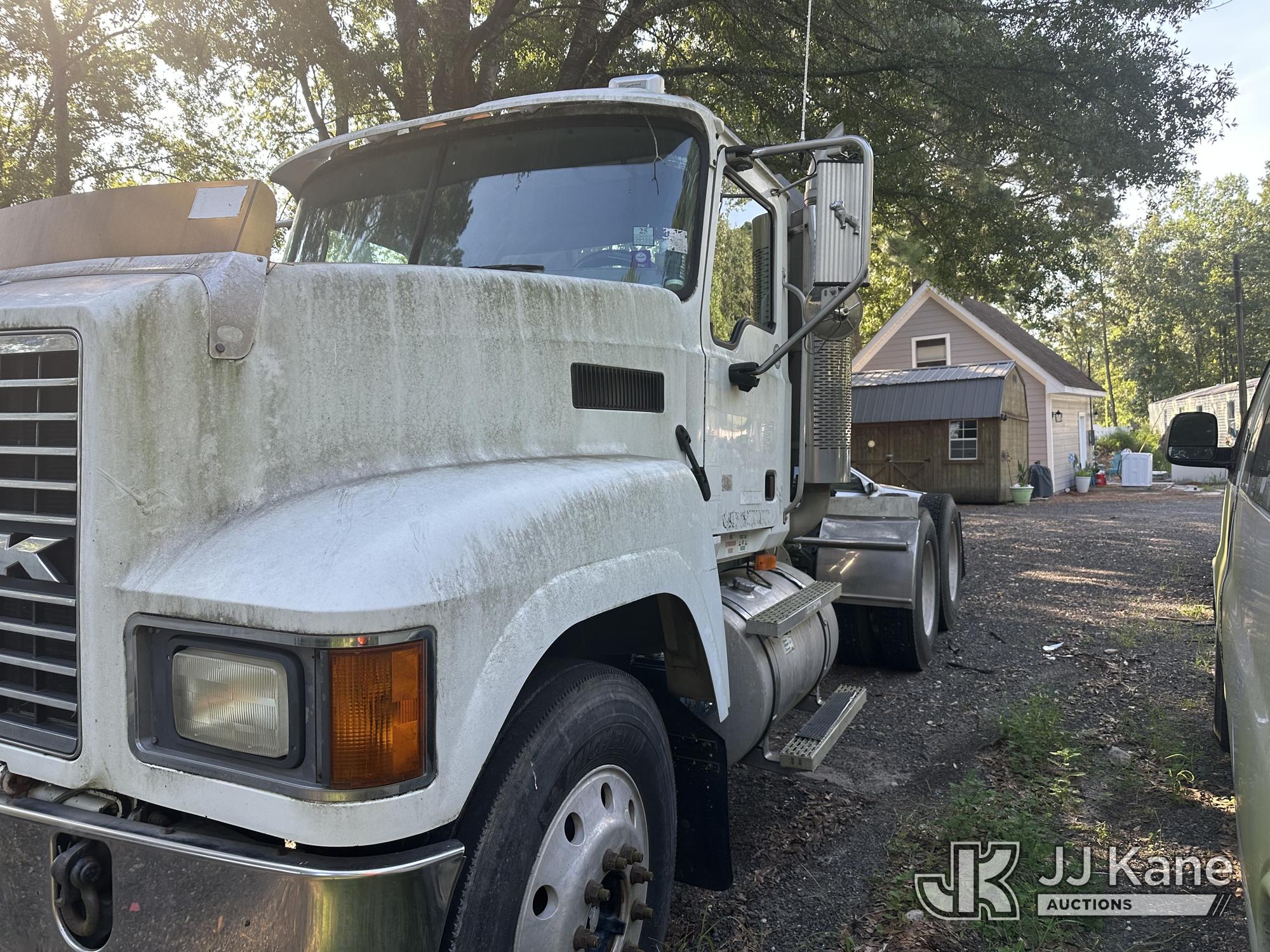 2006 Mack CHN613
