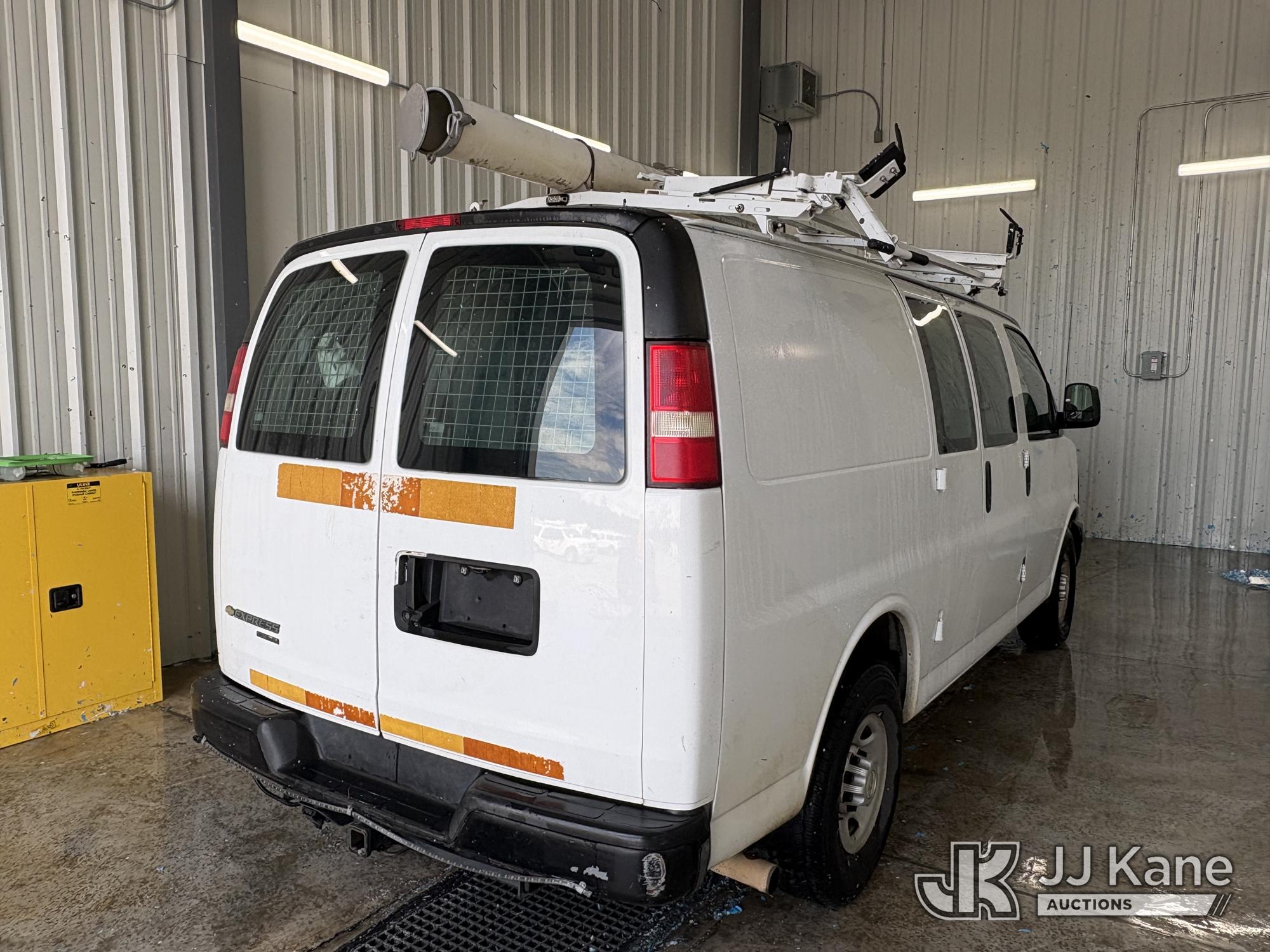 2013 Chevrolet EXPRESS G2500