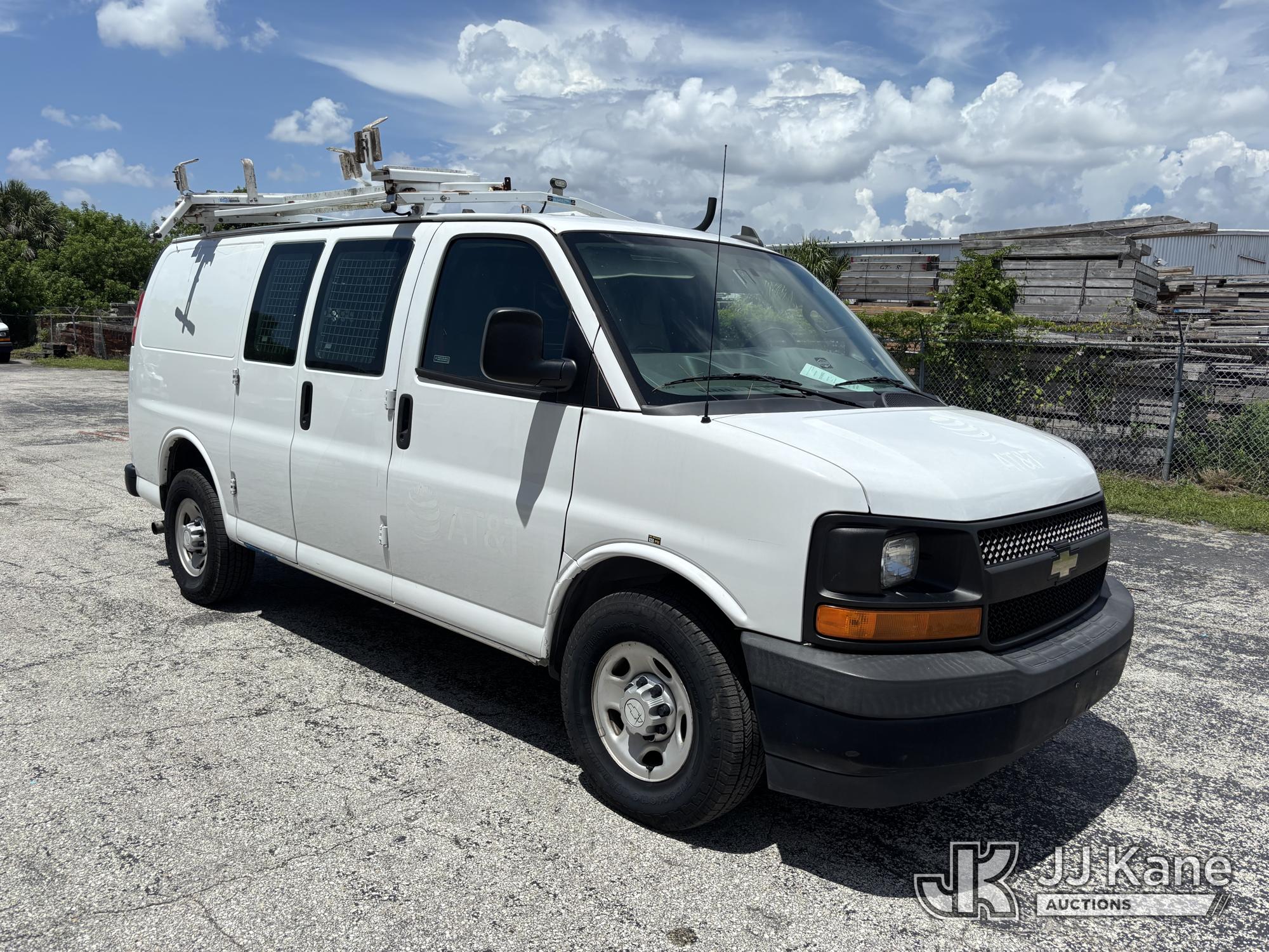 2017 Chevrolet EXPRESS 2500