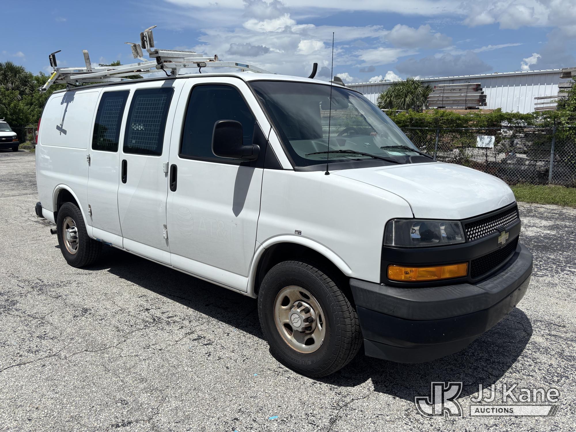 2018 Chevrolet EXPRESS 2500