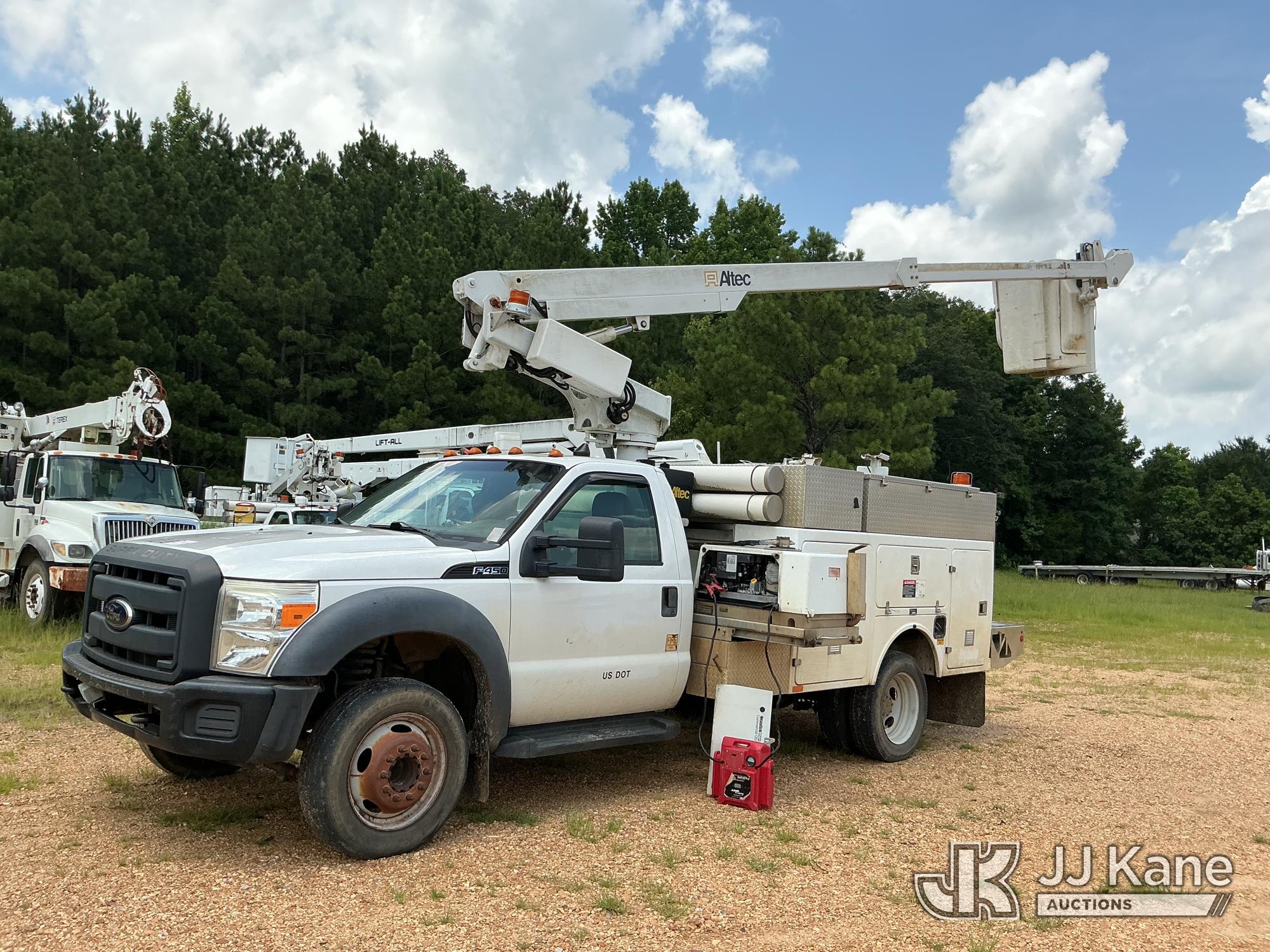 Photo of a 2012 Ford F-450 SD