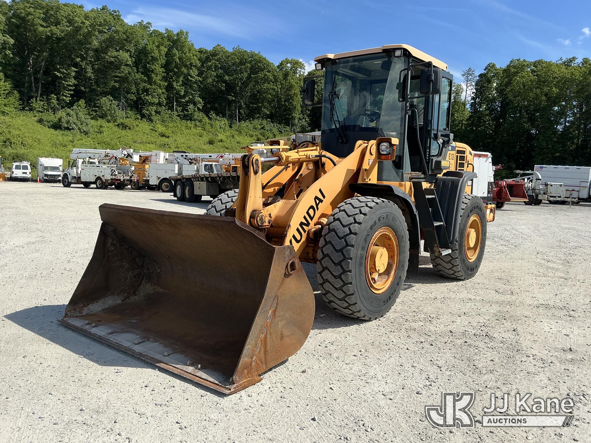 Photo of a 2012 Hyundai HL730TM-9