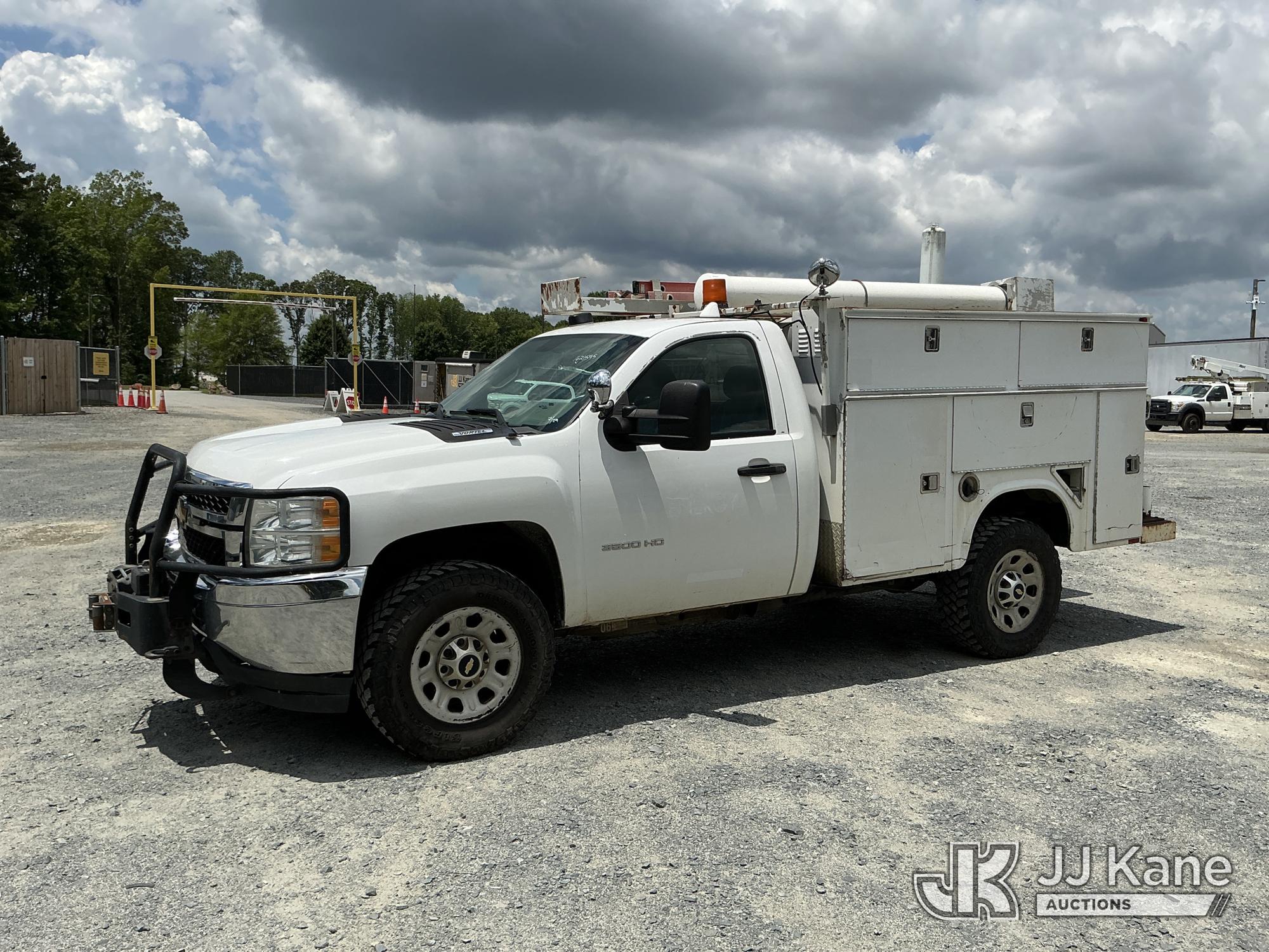 Photo of a 2013 Chevrolet Silverado 3500HD 4x4