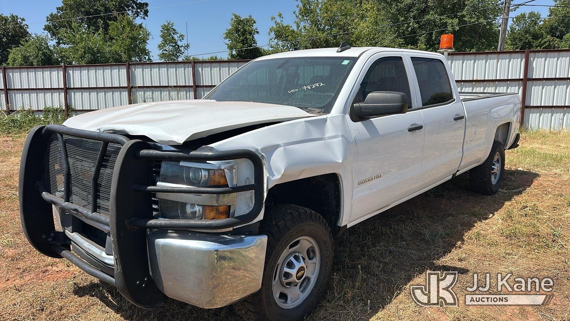 2018 Chevrolet Silverado 2500HD Crew-Cab Pickup Truck