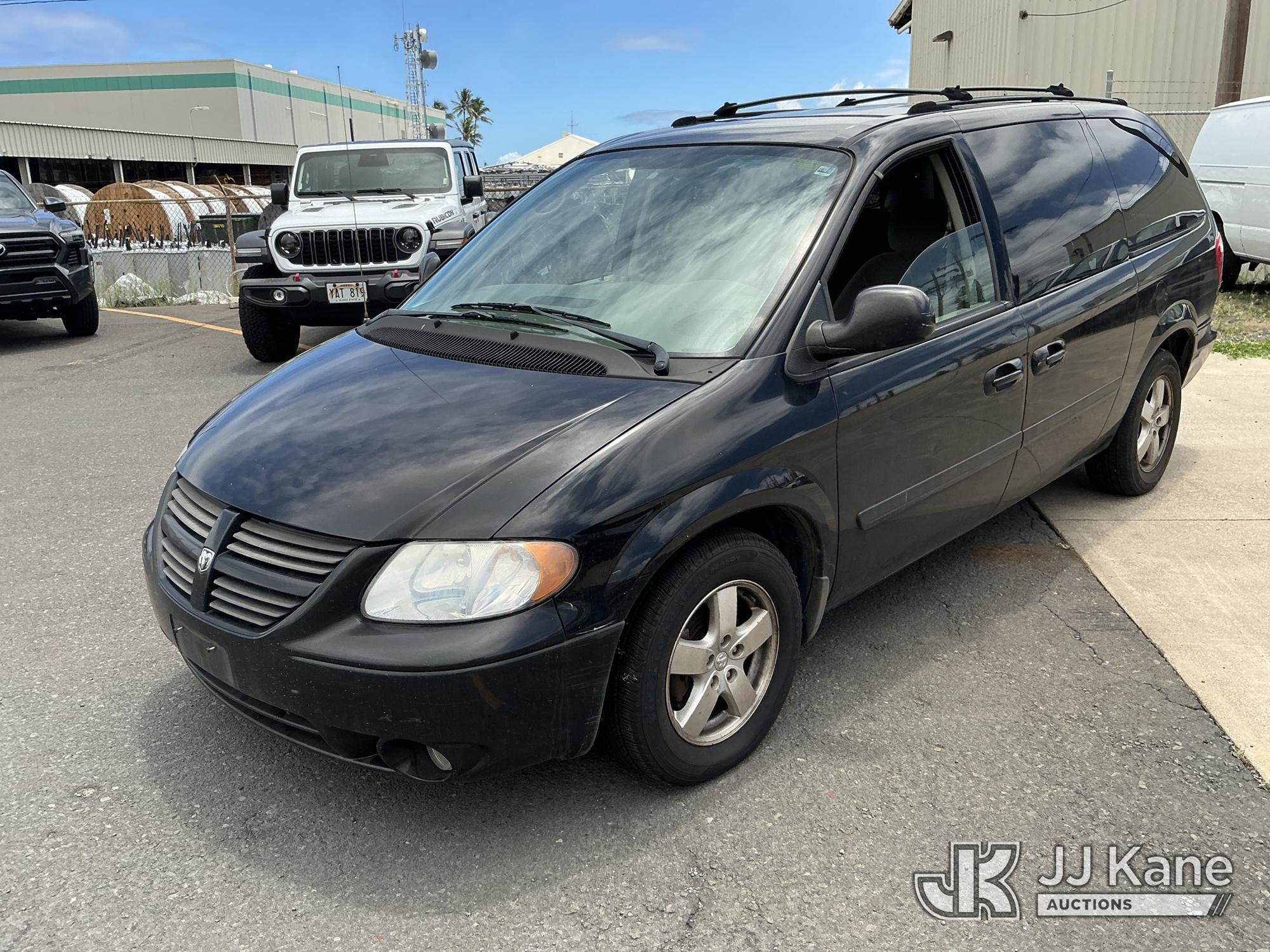 Photo of a 2005 Dodge Grand Caravan