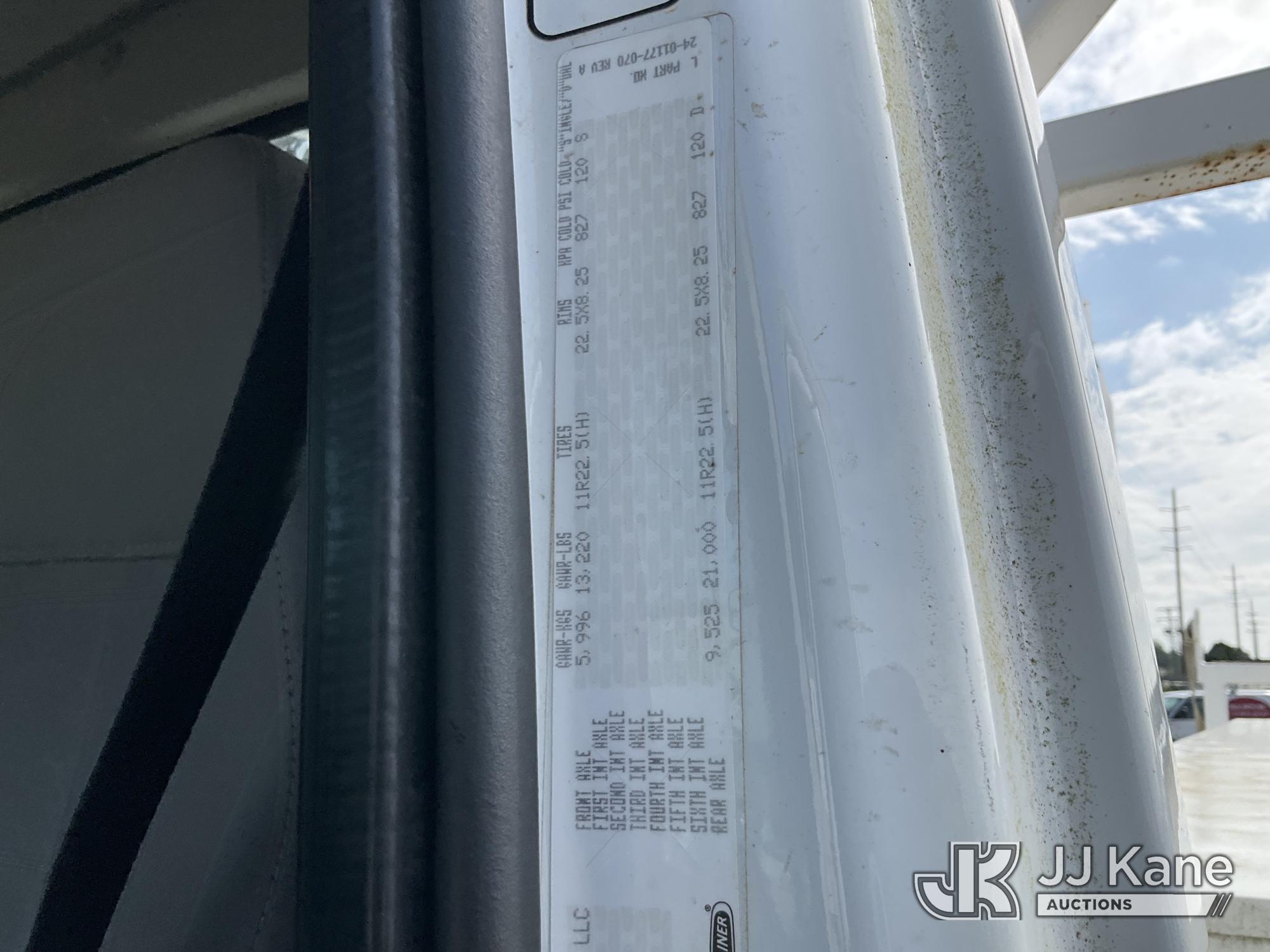2014 Freightliner M2 106