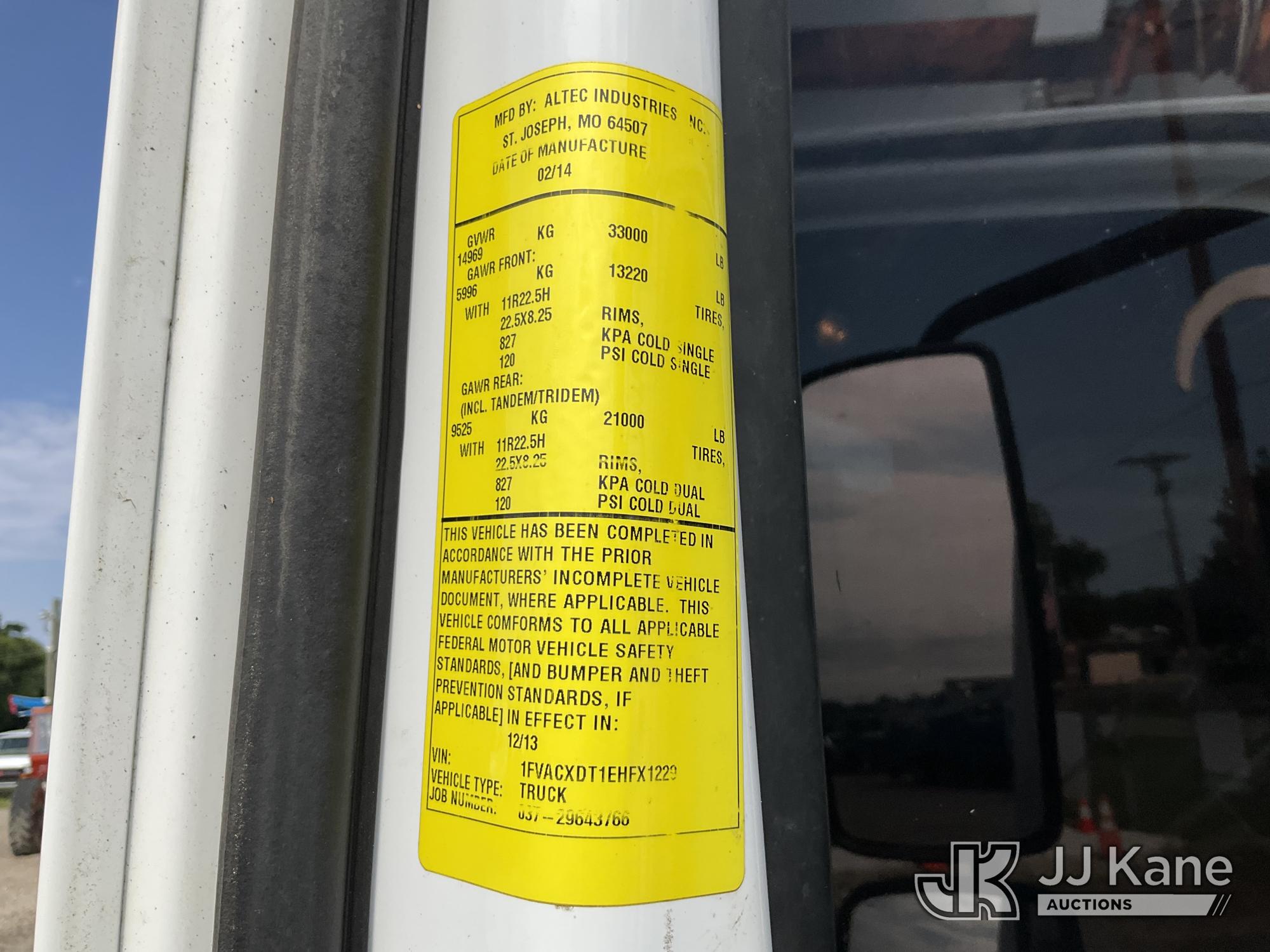 2014 Freightliner M2 106